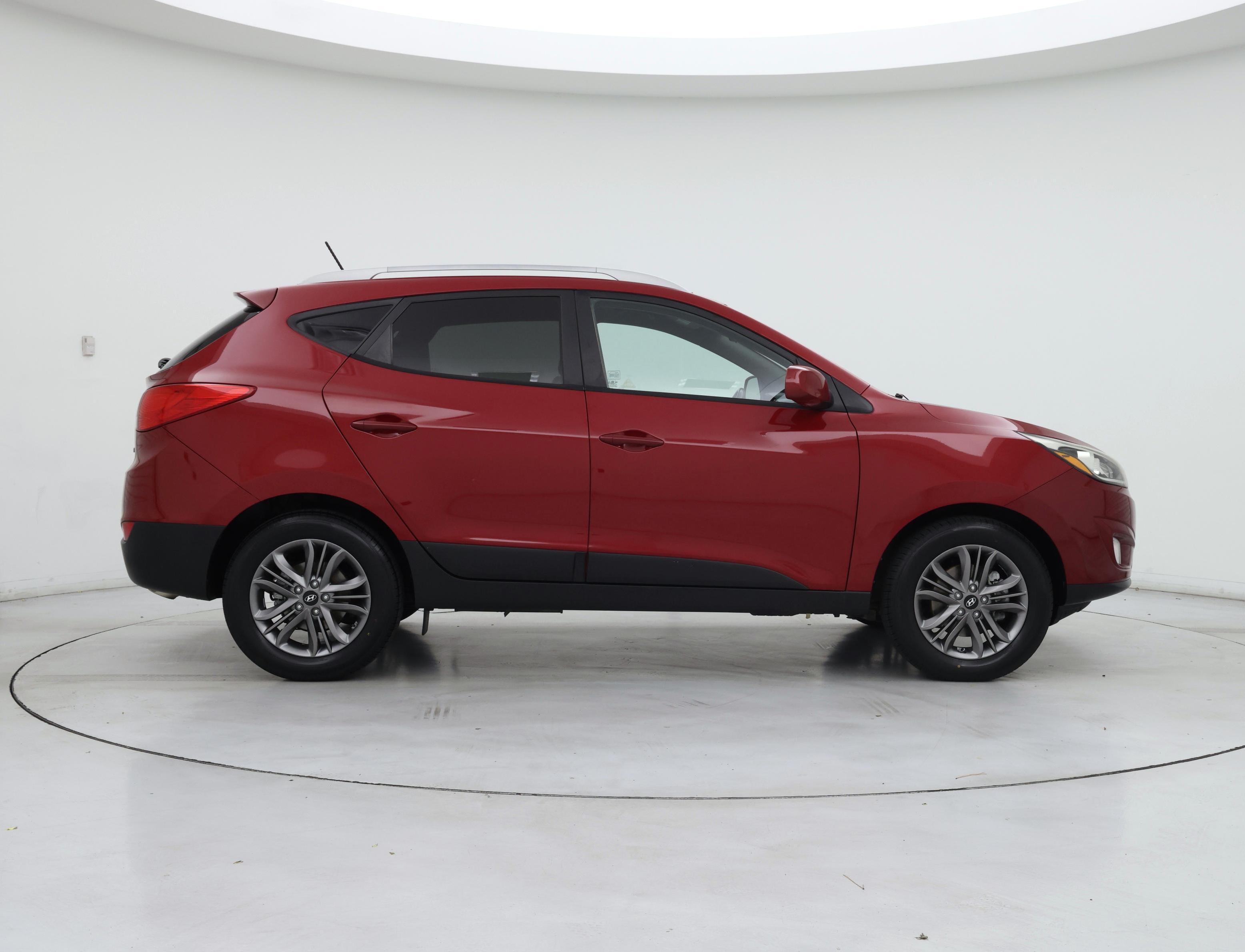 Thumbnail: 2015 Hyundai Tucson - 7