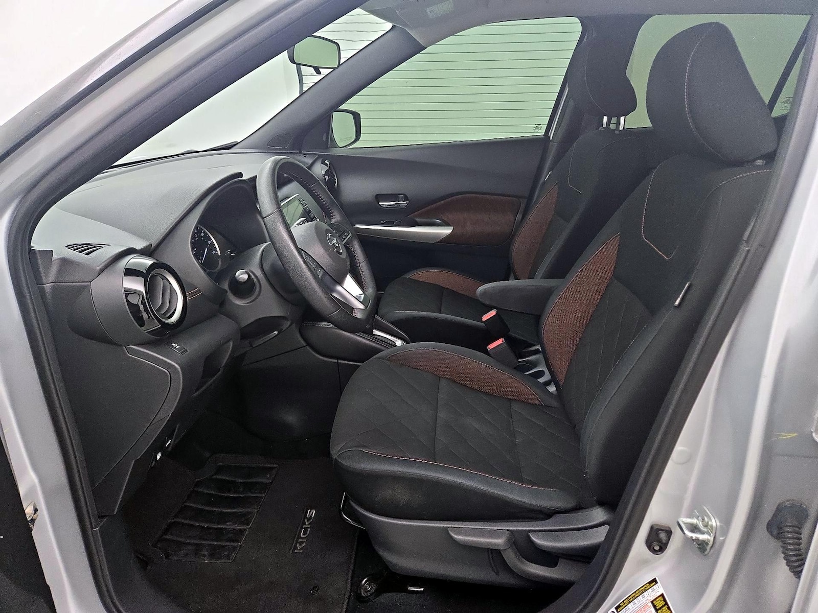 2019 Nissan Kicks SR - Photo 12