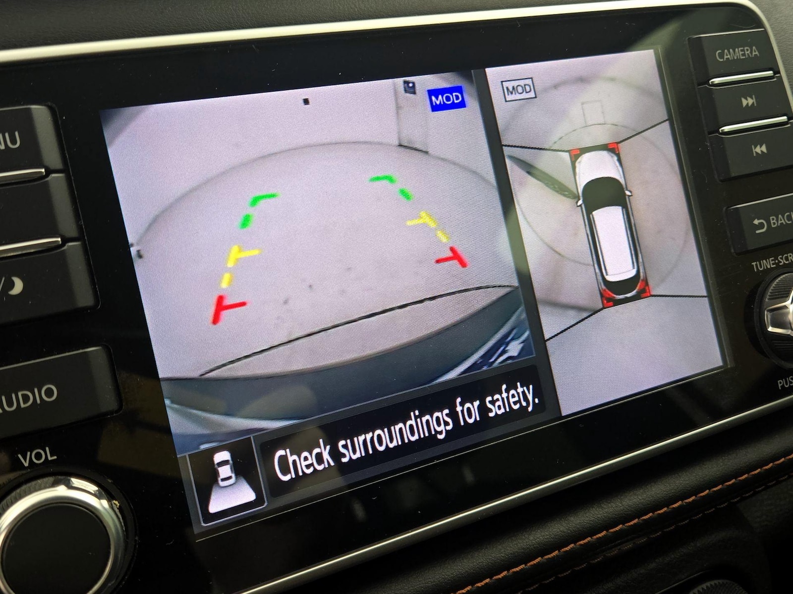 2019 Nissan Kicks SR - Photo 14