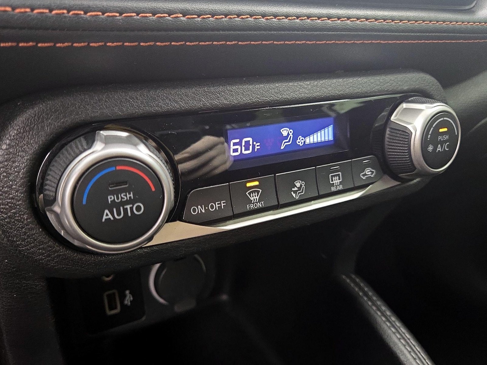 2019 Nissan Kicks SR - Photo 16