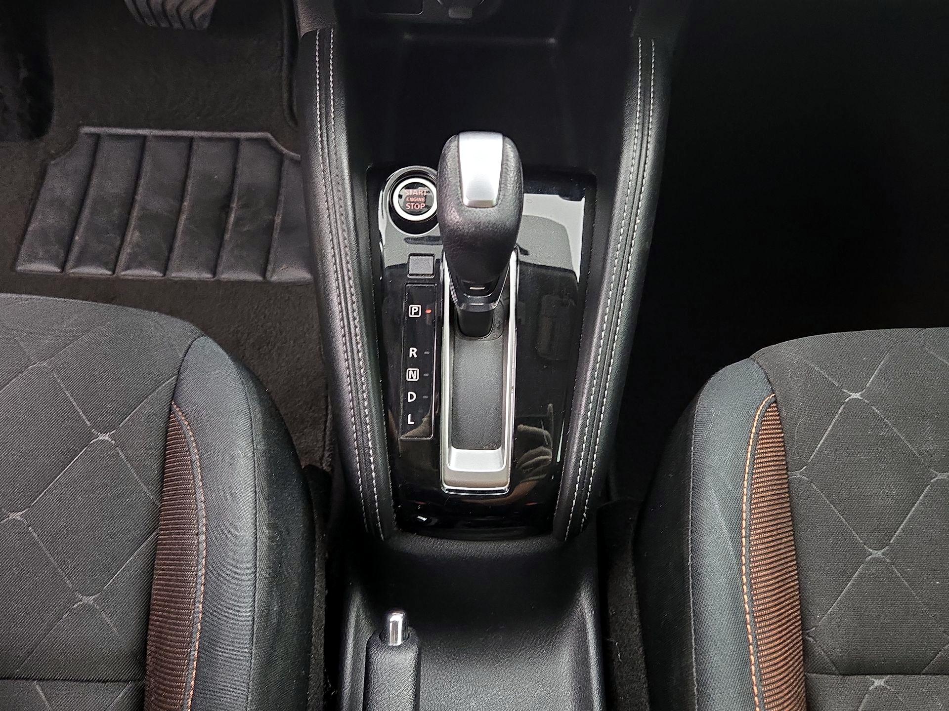 Thumbnail: 2019 Nissan Kicks - 16