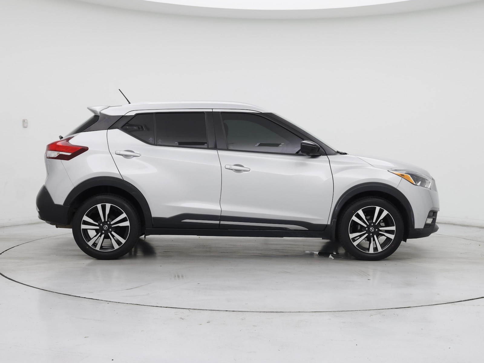 2019 Nissan Kicks SR - Photo 8