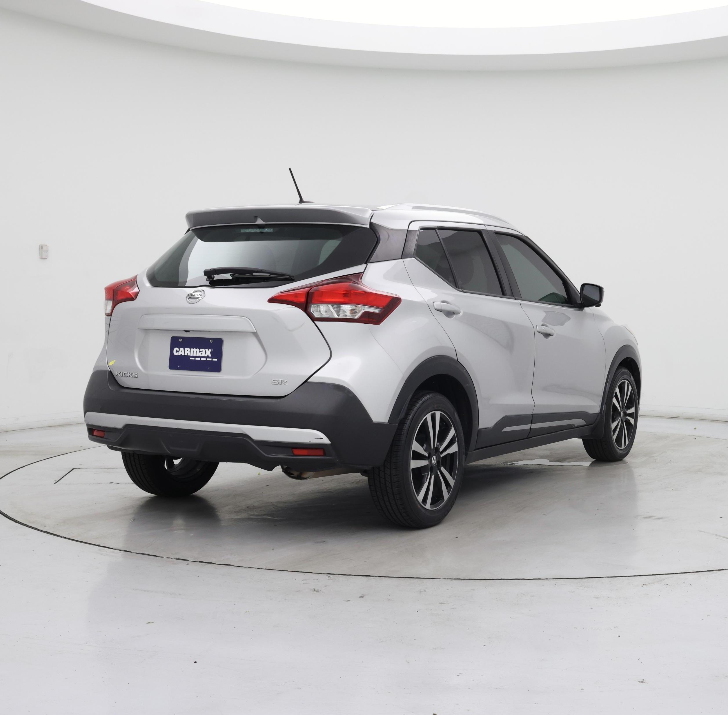 Thumbnail: 2019 Nissan Kicks - 8