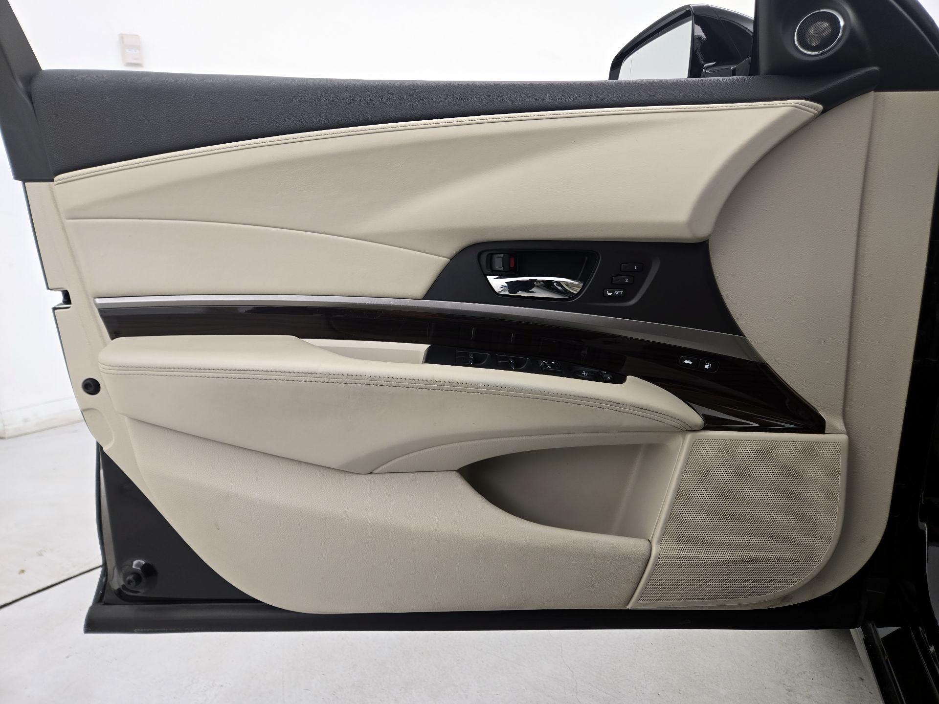Thumbnail: 2016 Acura RLX - 12