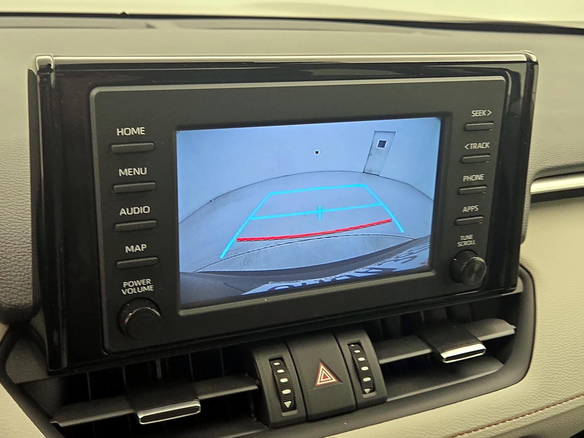 Thumbnail: 2019 Toyota RAV4 - 13