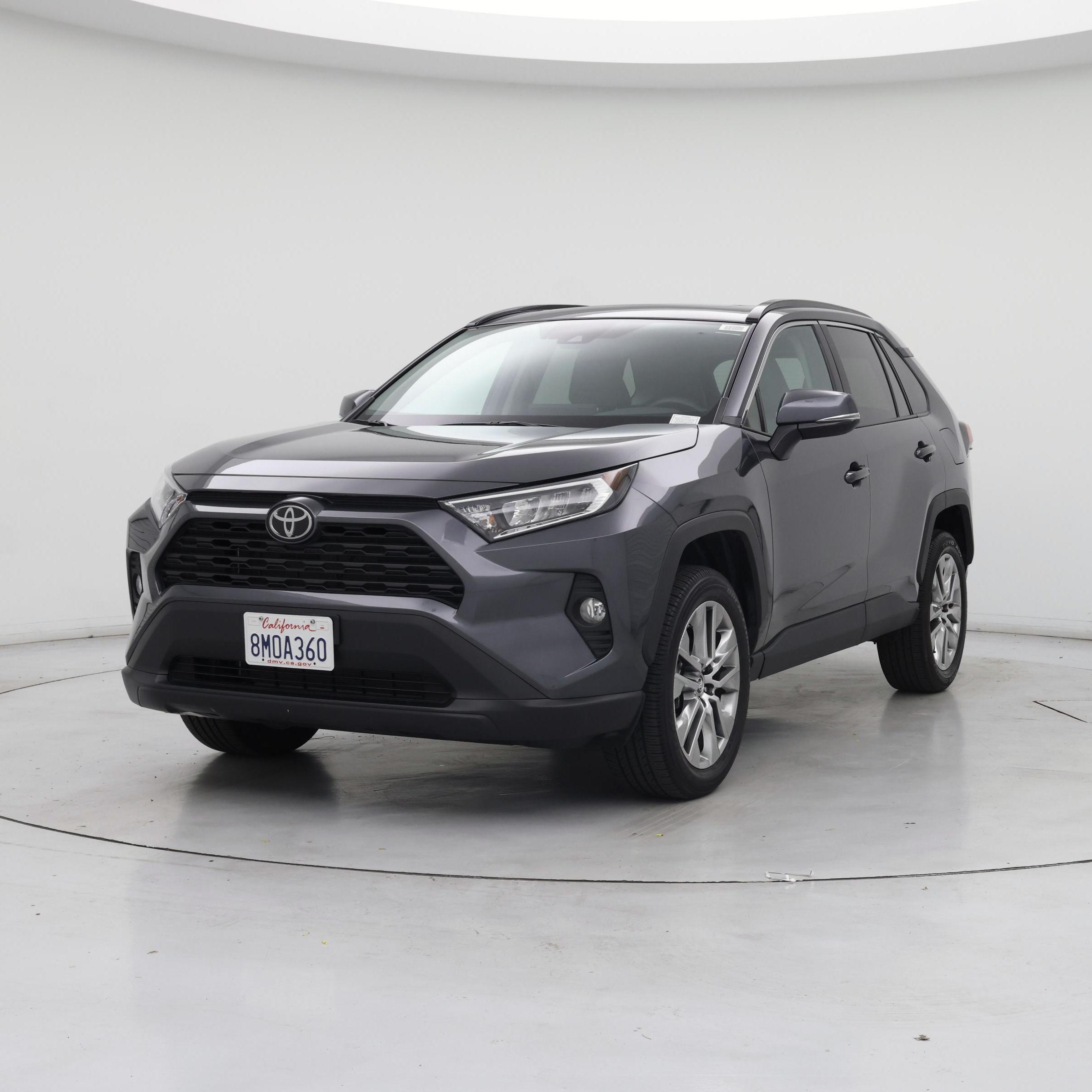 Thumbnail: 2019 Toyota RAV4 - 4