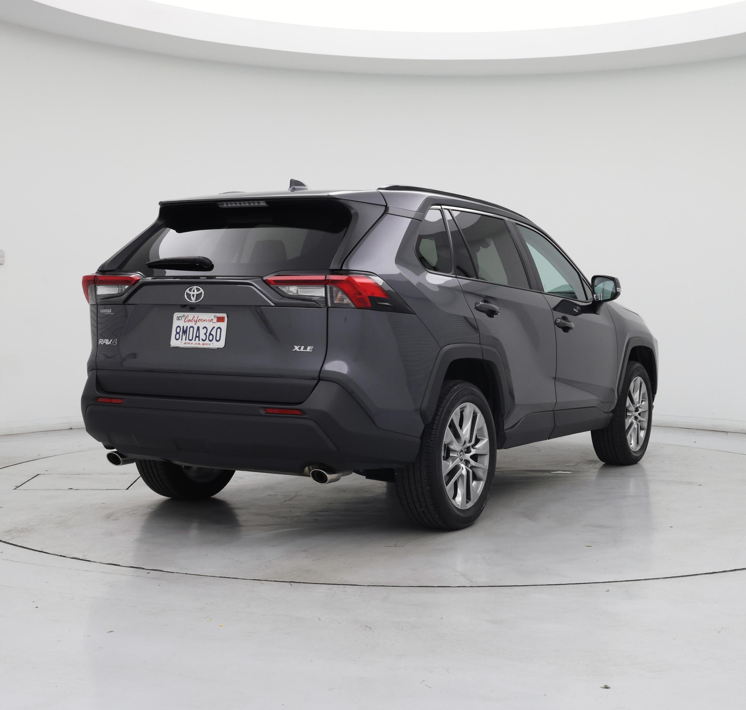 Thumbnail: 2019 Toyota RAV4 - 8