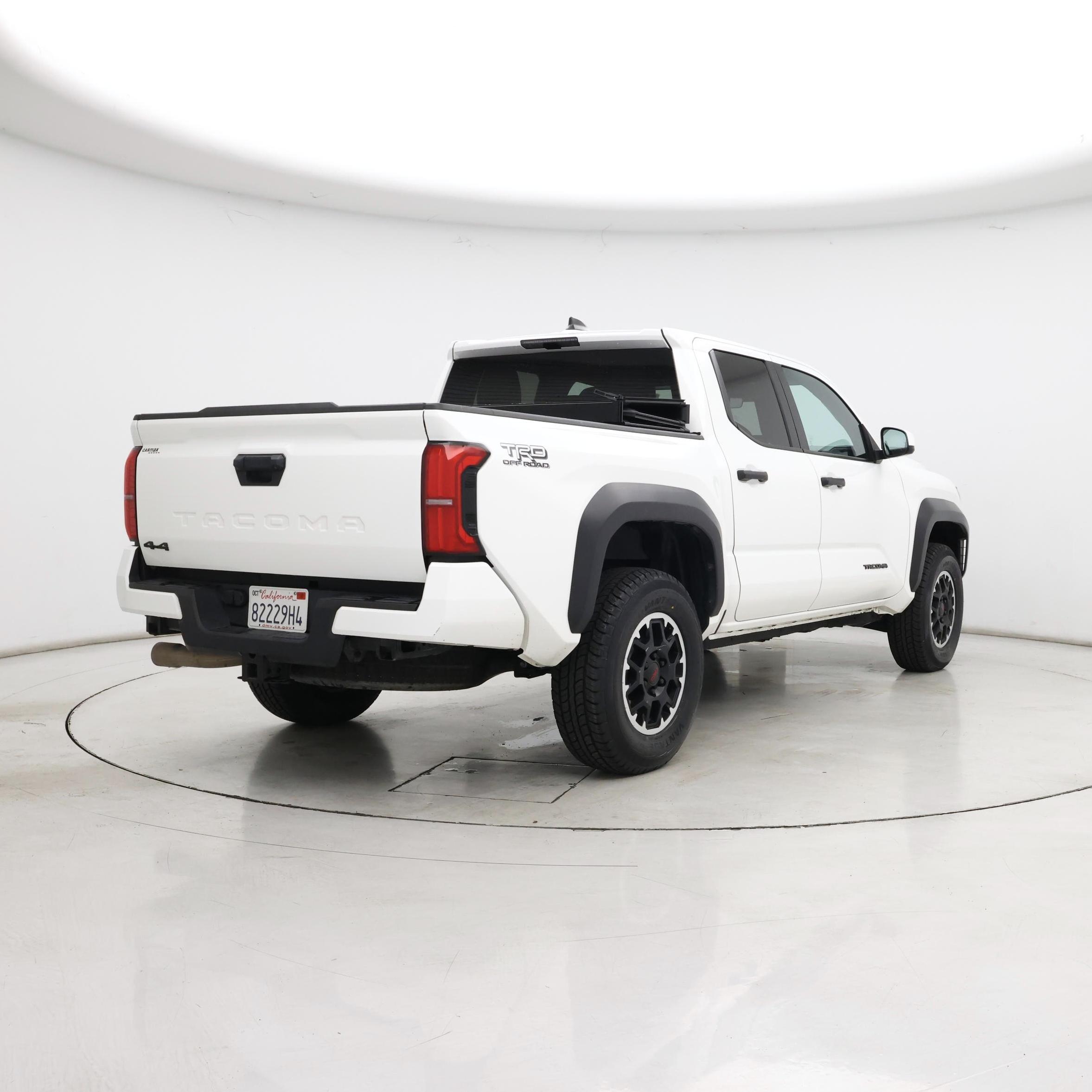 Thumbnail: 2024 Toyota Tacoma - 8