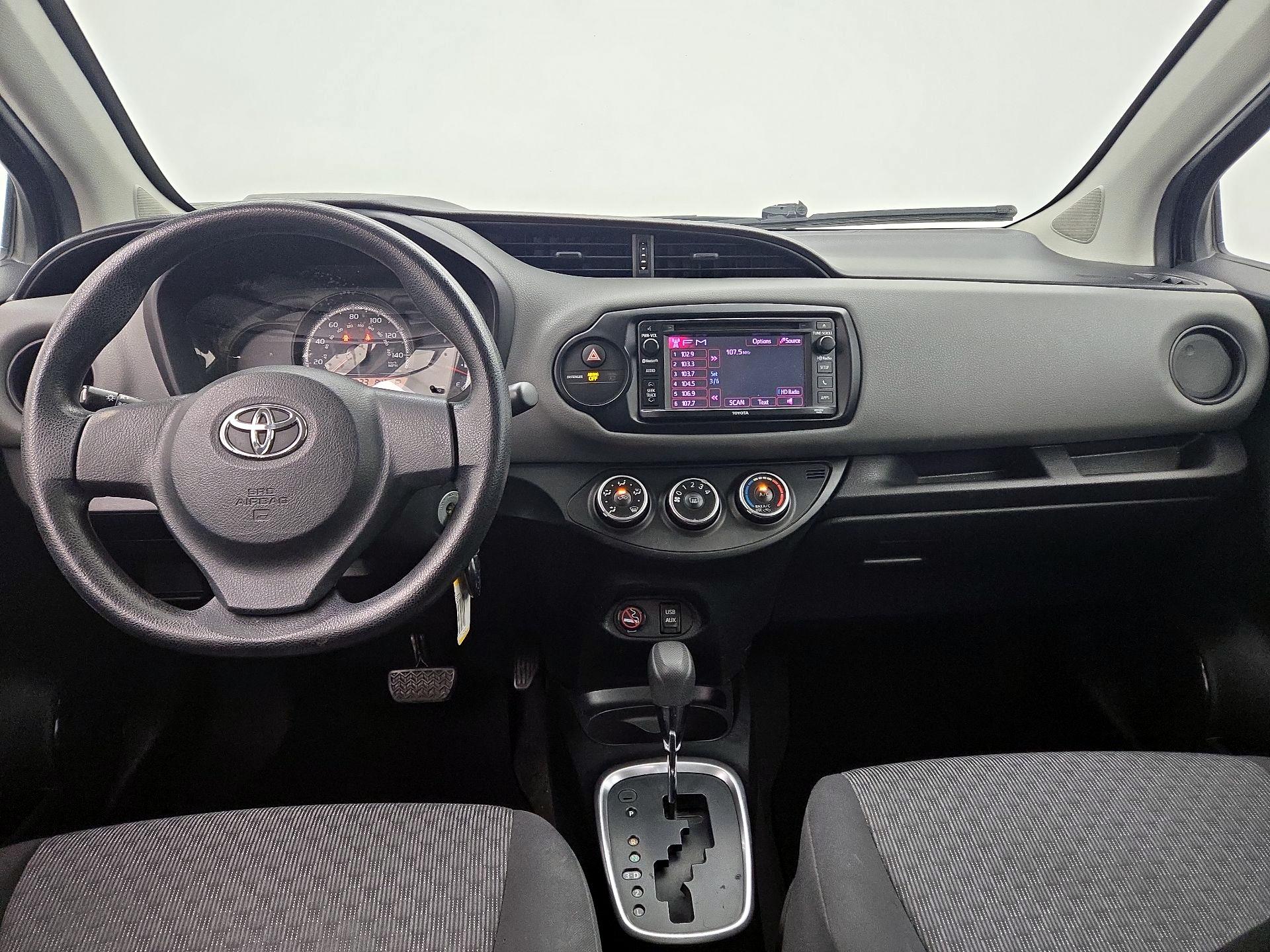 Thumbnail: 2015 Toyota Yaris - 9