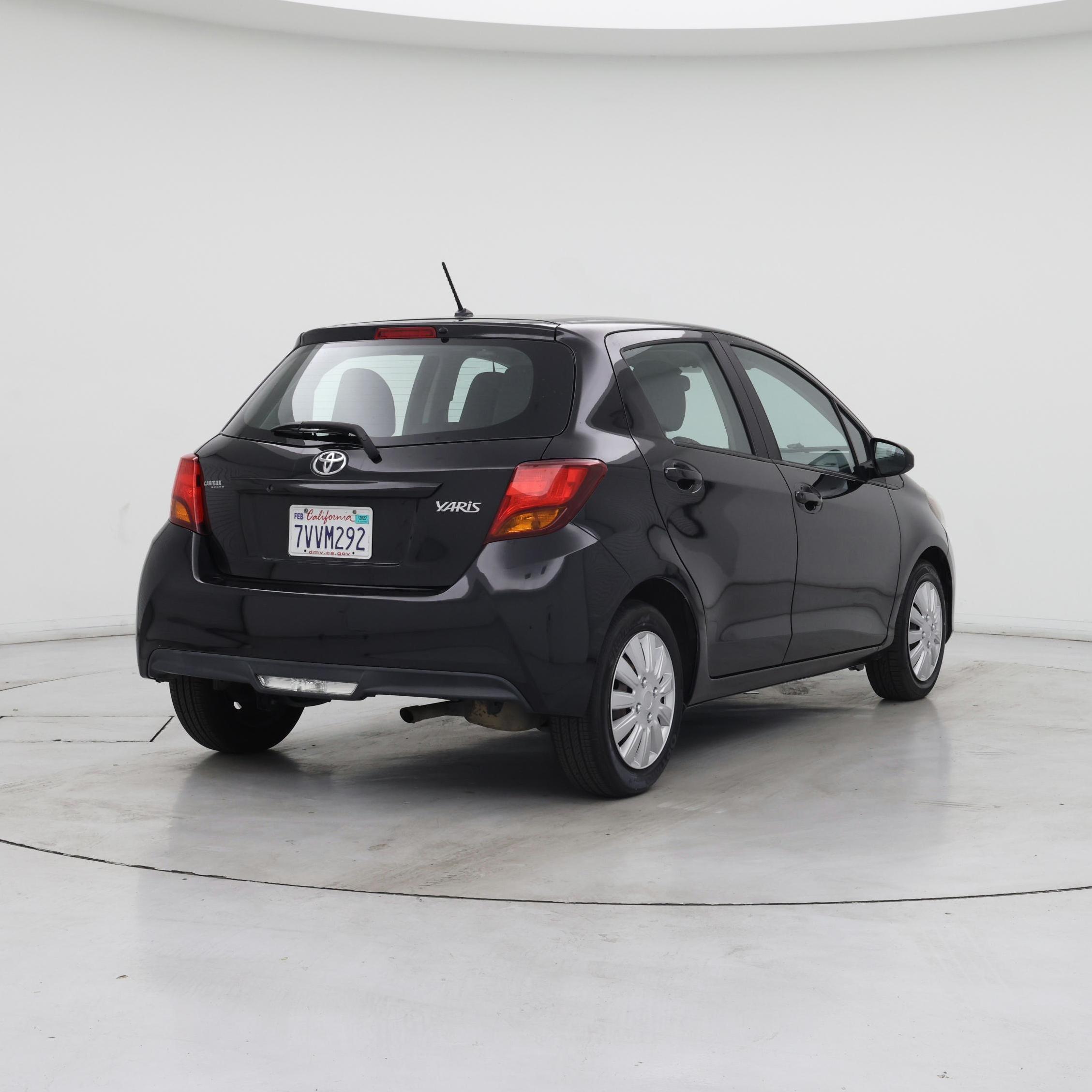 Thumbnail: 2015 Toyota Yaris - 8