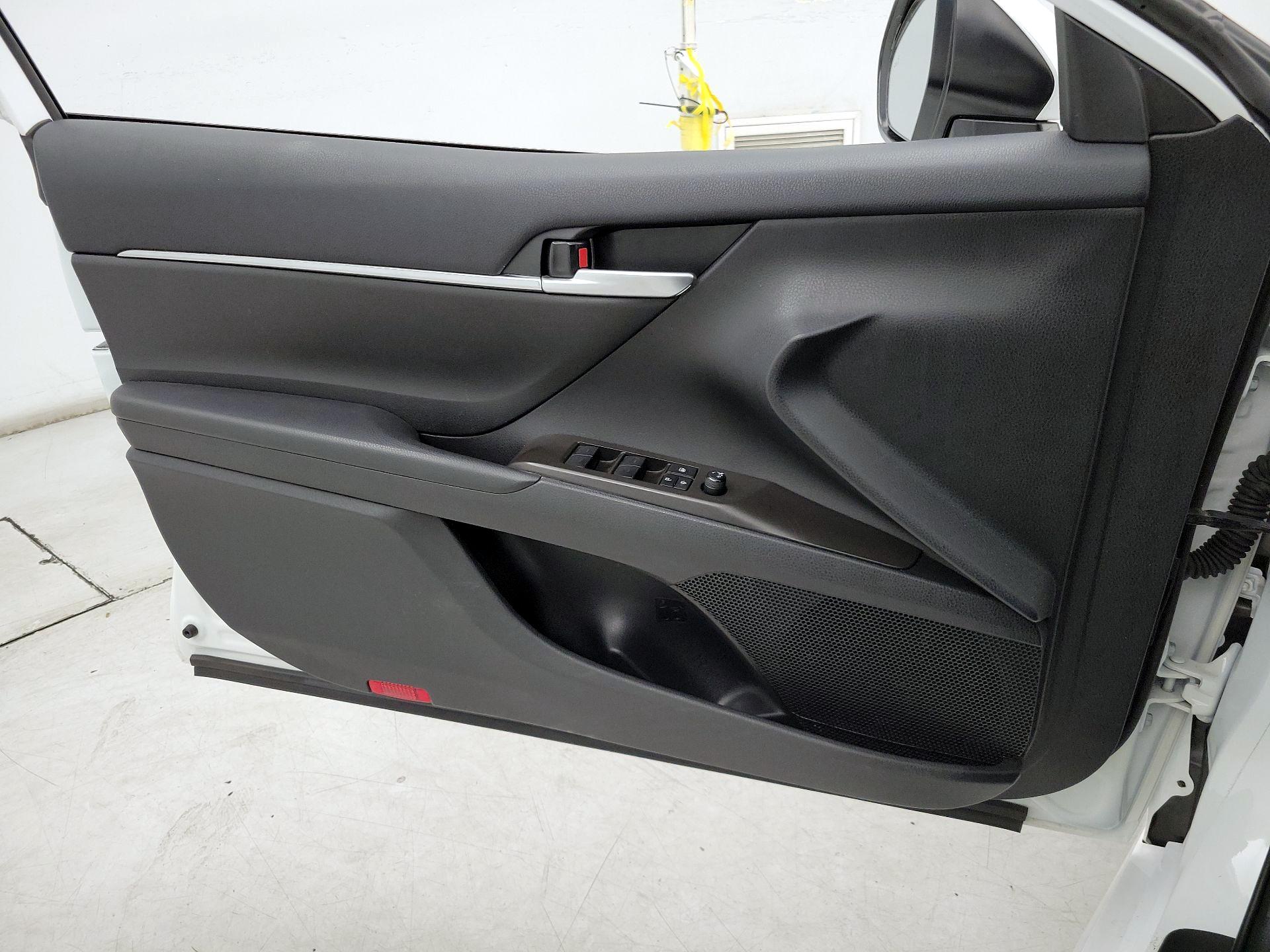 Thumbnail: 2024 Toyota Camry - 12