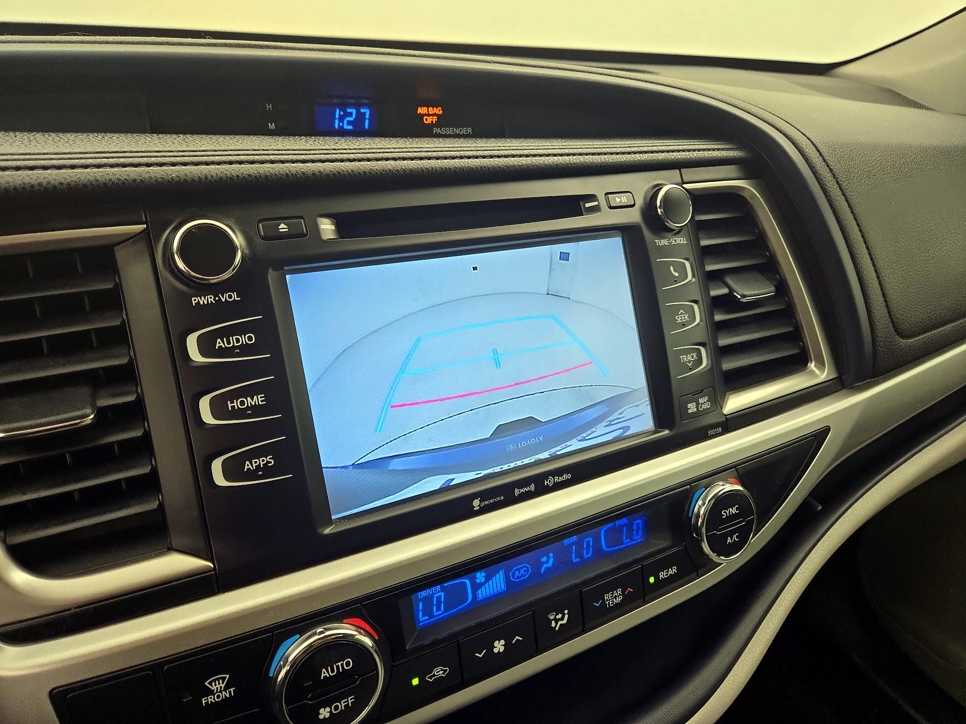 Thumbnail: 2016 Toyota Highlander - 13