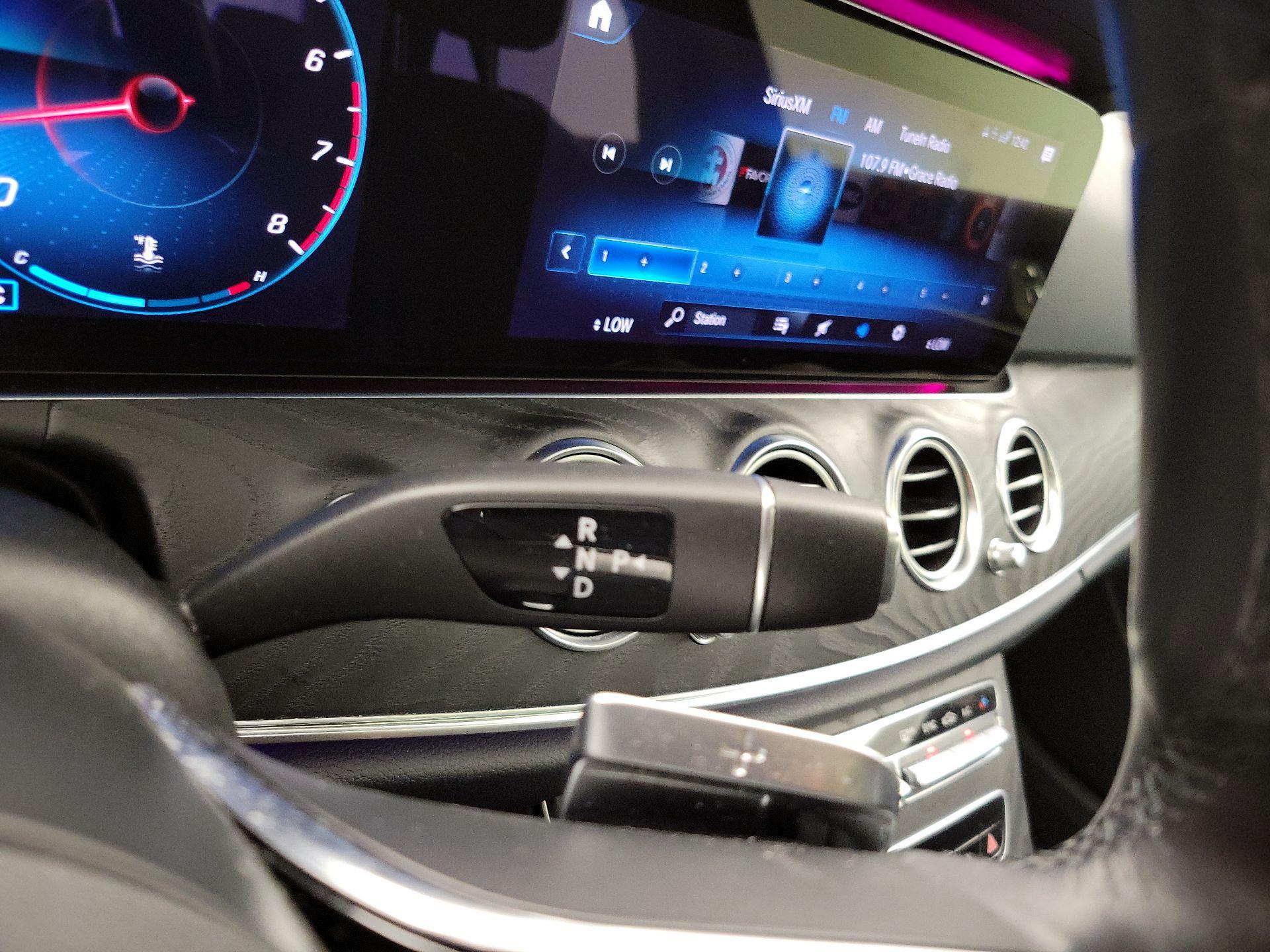 Thumbnail: 2021 Mercedes-Benz E-Class - 18