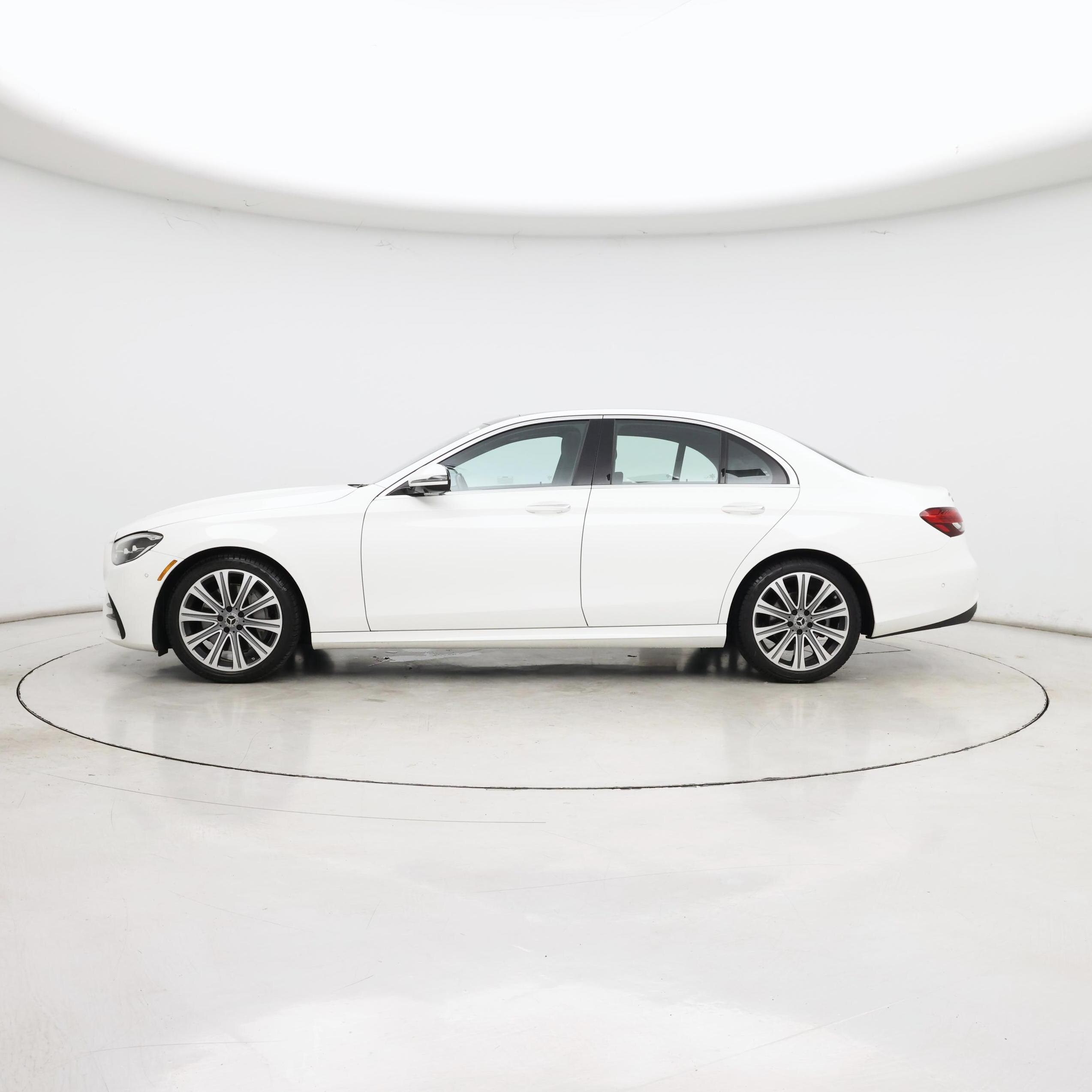 Thumbnail: 2021 Mercedes-Benz E-Class - 3