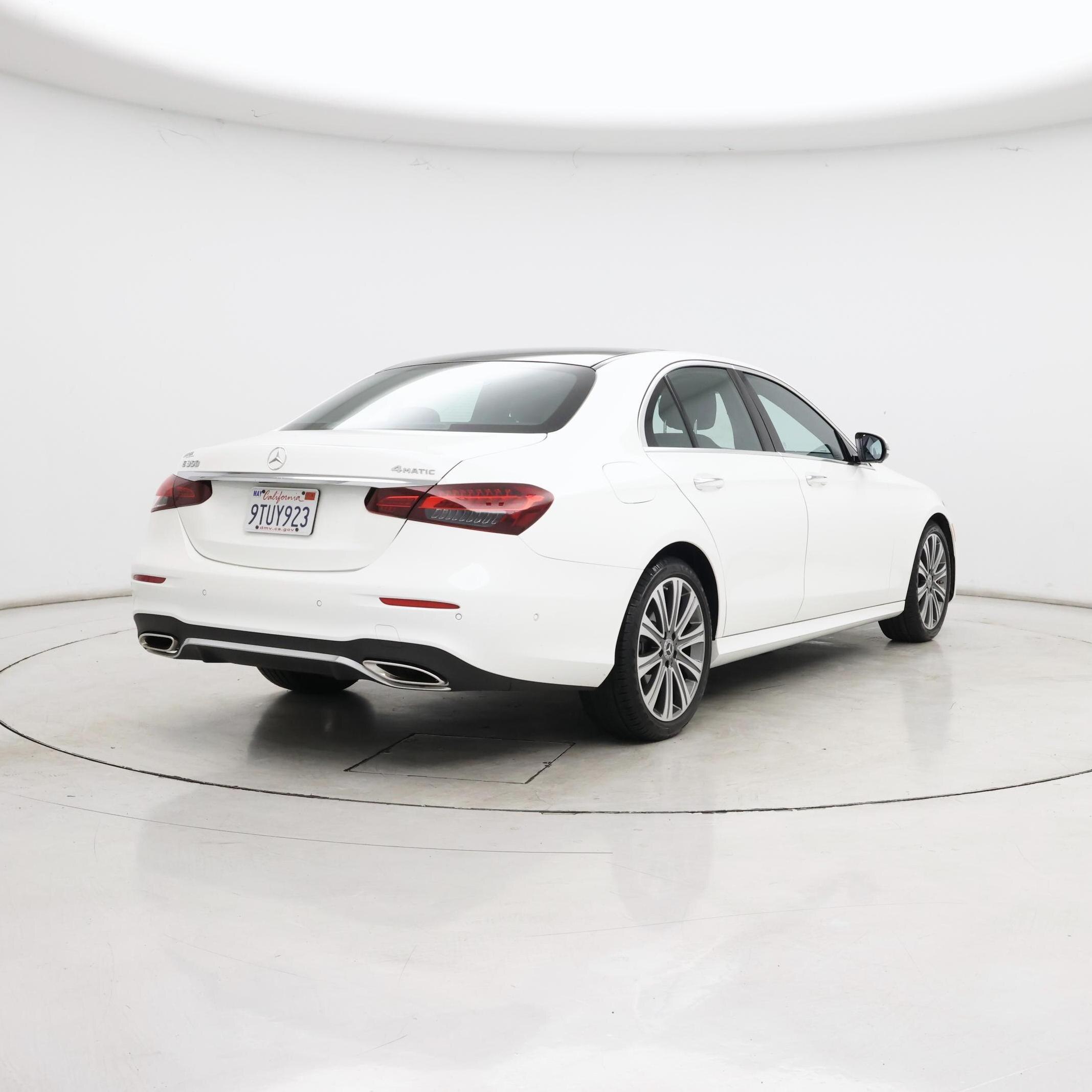 Thumbnail: 2021 Mercedes-Benz E-Class - 8