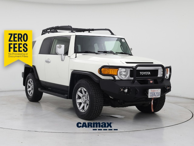 White 2014 Toyota FJ Cruiser 4WD SUV / Crossover Four-Wheel Drive Automatic