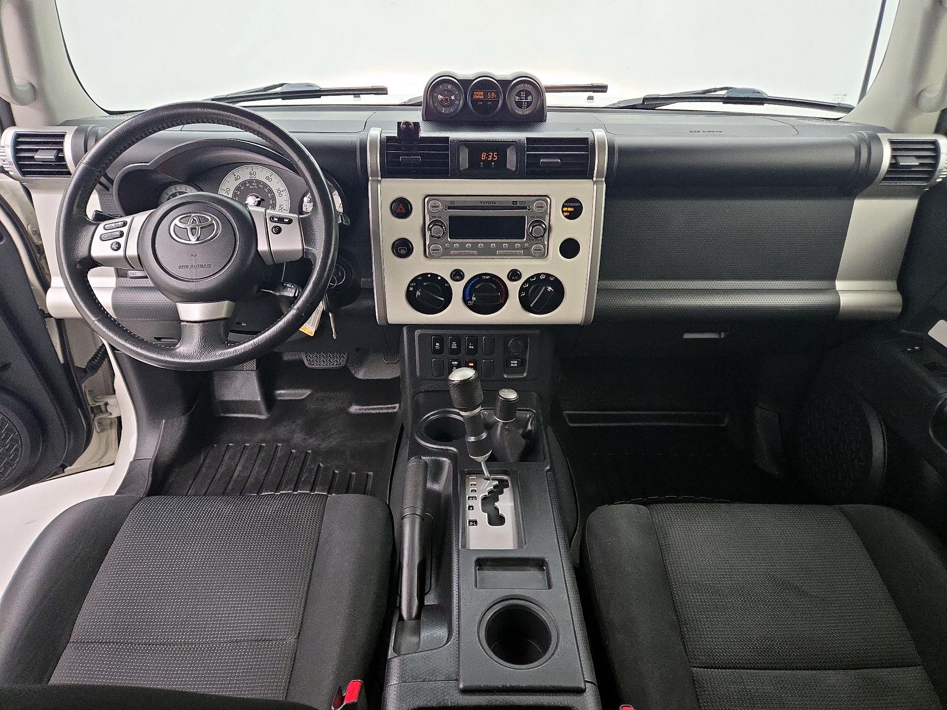 Thumbnail: 2014 Toyota FJ Cruiser - 9