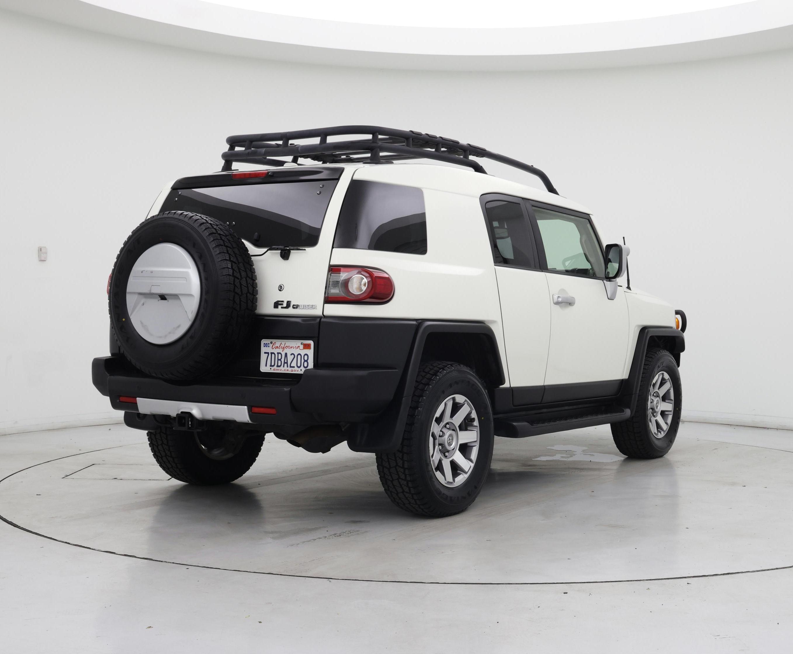 Thumbnail: 2014 Toyota FJ Cruiser - 8