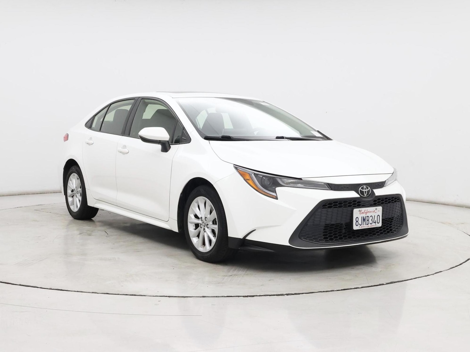 2020 Toyota Corolla LE - Photo 2