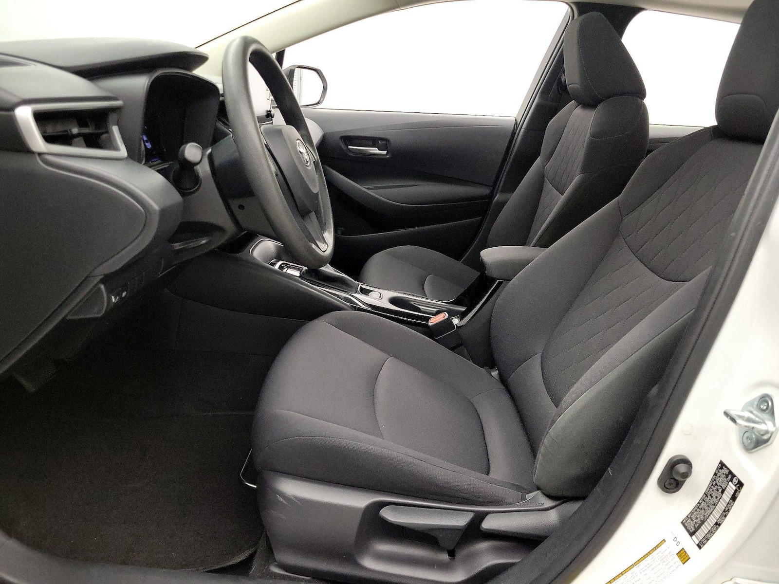 2020 Toyota Corolla LE - Photo 12