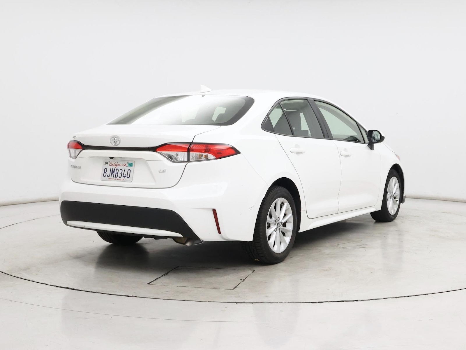2020 Toyota Corolla LE - Photo 9