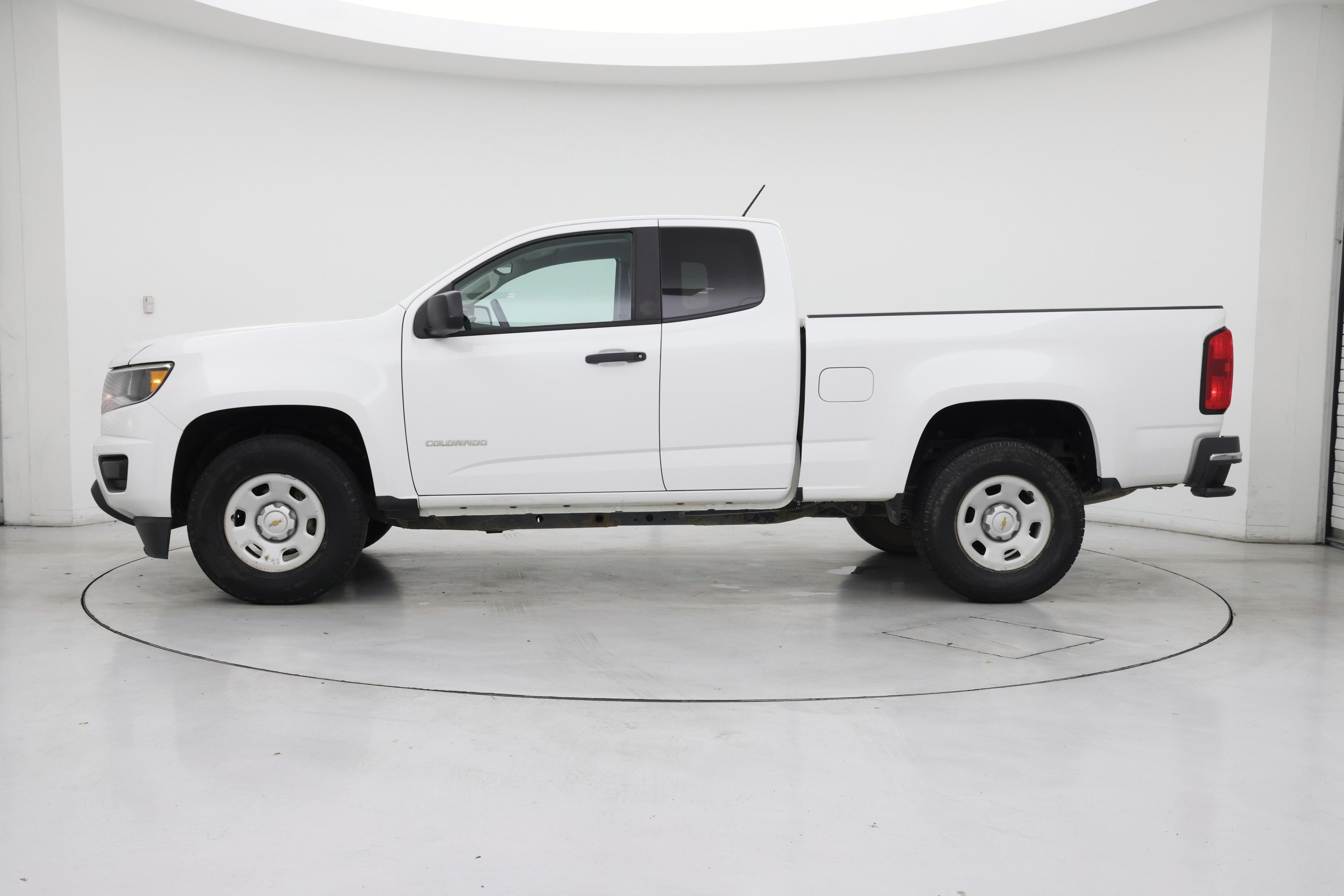 Thumbnail: 2018 Chevrolet Colorado - 3