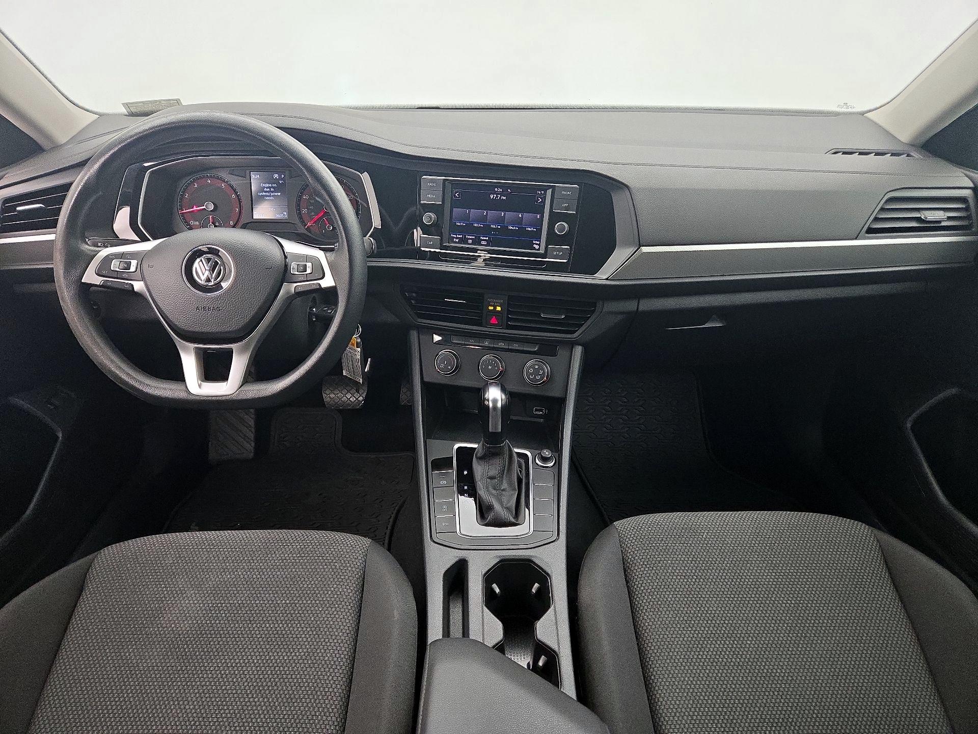 Thumbnail: 2019 Volkswagen Jetta - 9