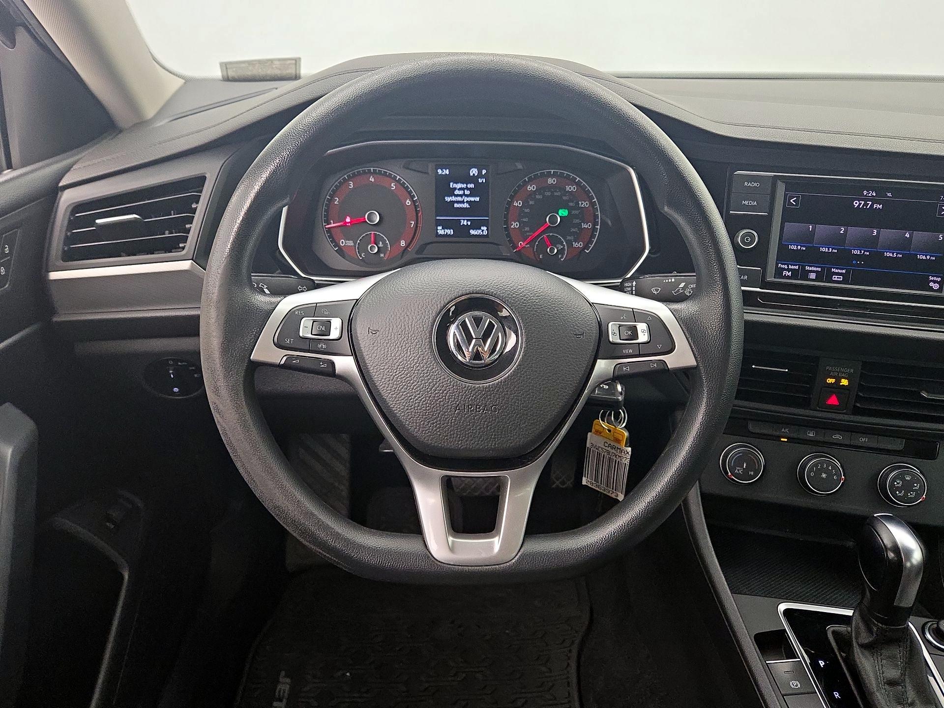 Thumbnail: 2019 Volkswagen Jetta - 10