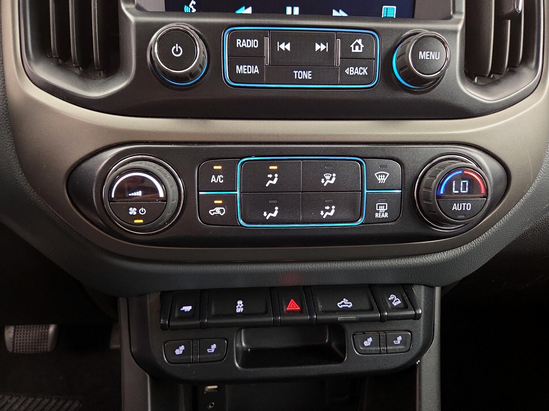 Thumbnail: 2015 Chevrolet Colorado - 17