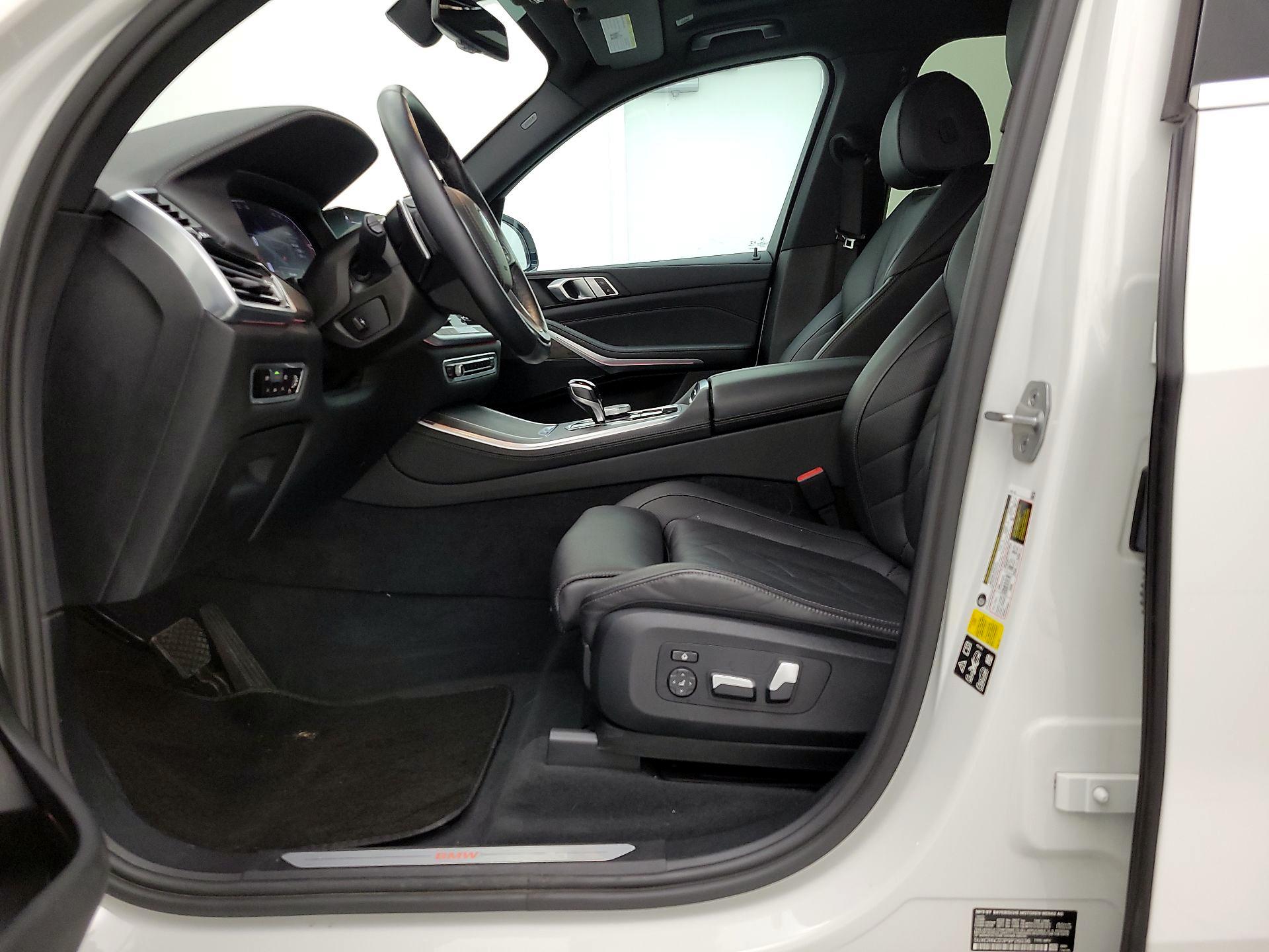 Thumbnail: 2023 BMW X5 - 11