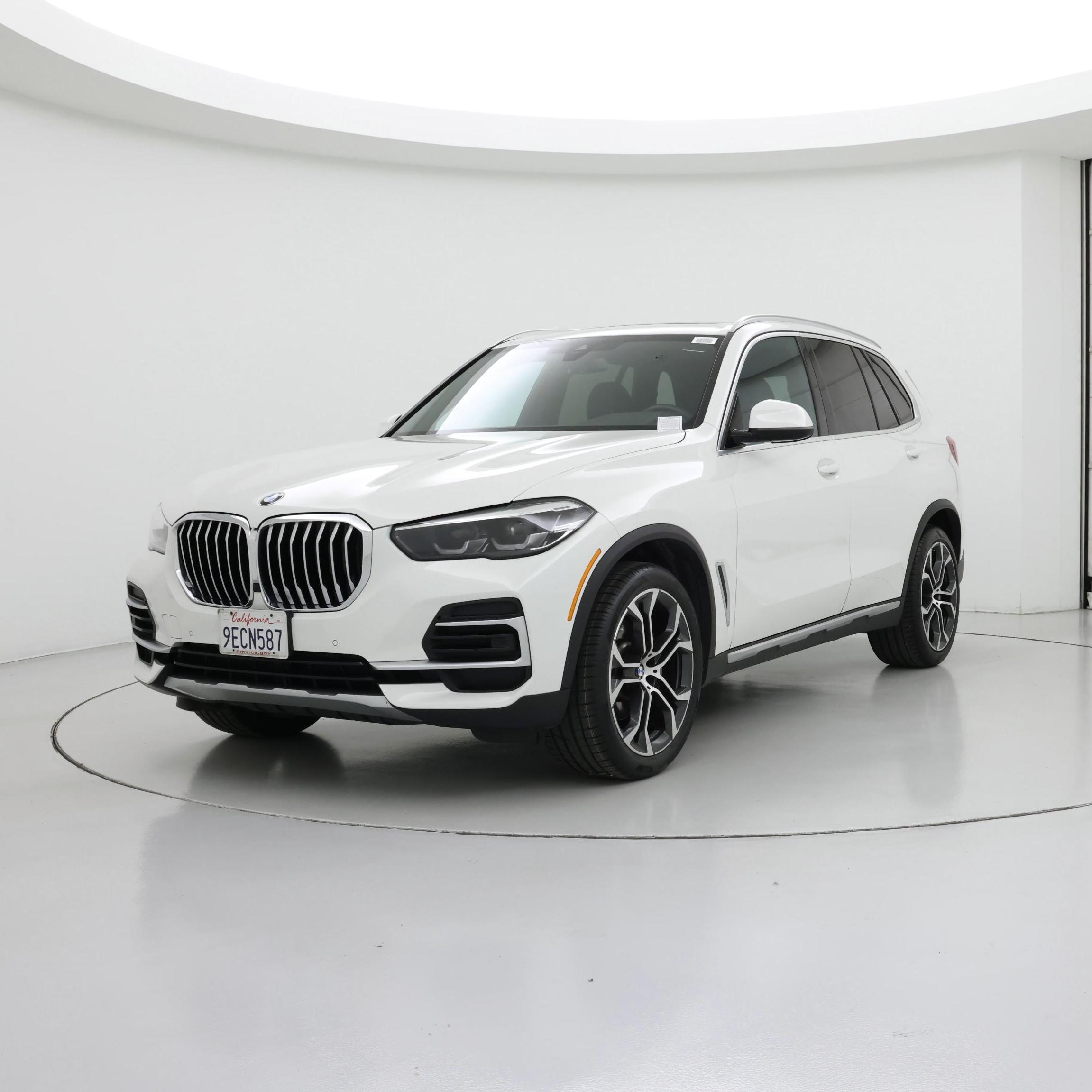 Thumbnail: 2023 BMW X5 - 4