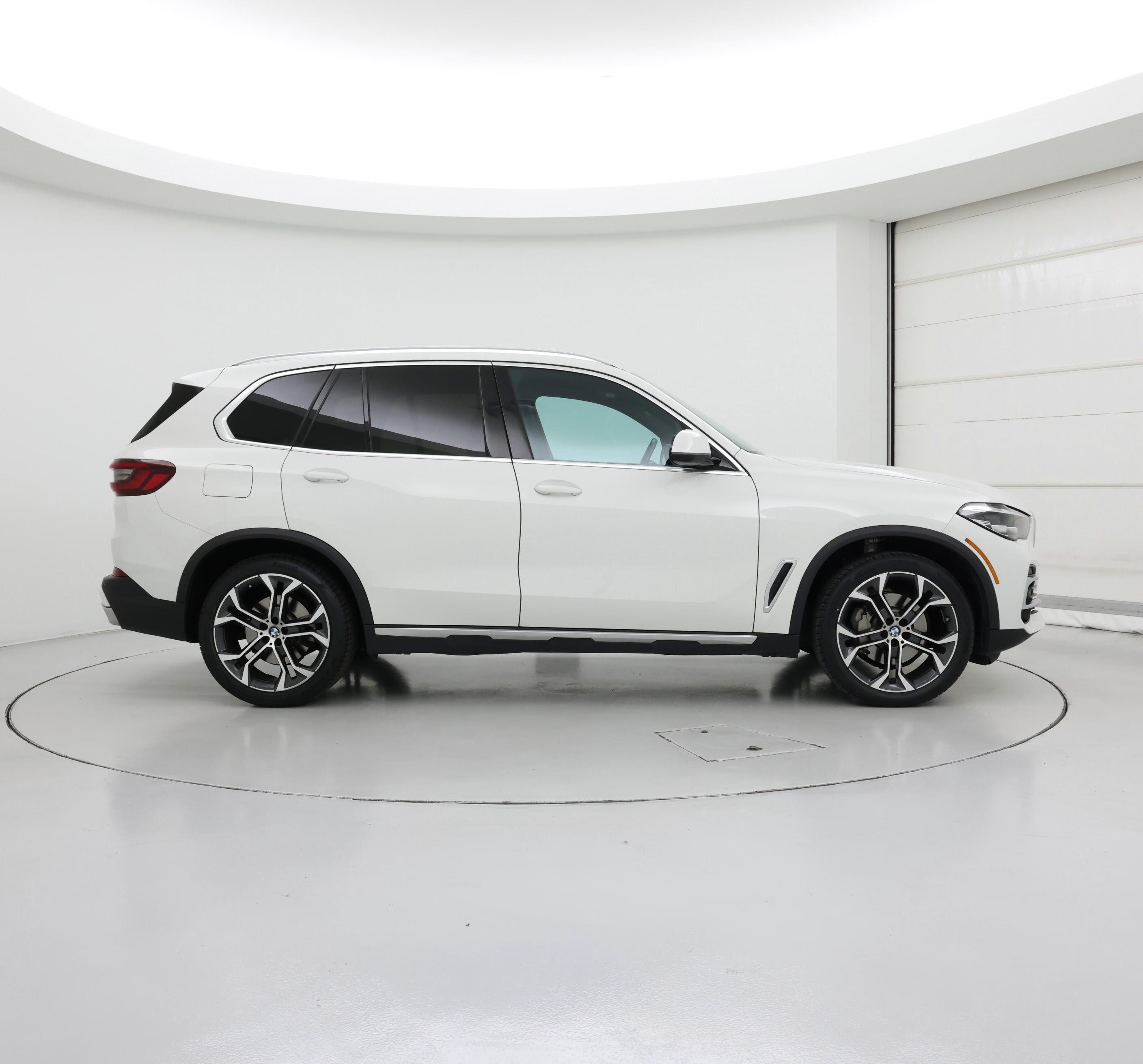 Thumbnail: 2023 BMW X5 - 7