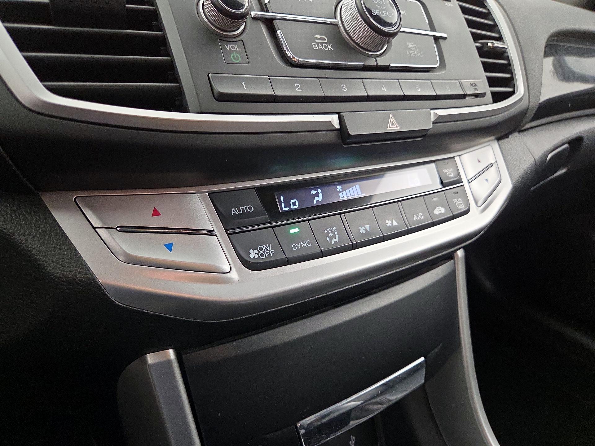 Thumbnail: 2015 Honda Accord - 16