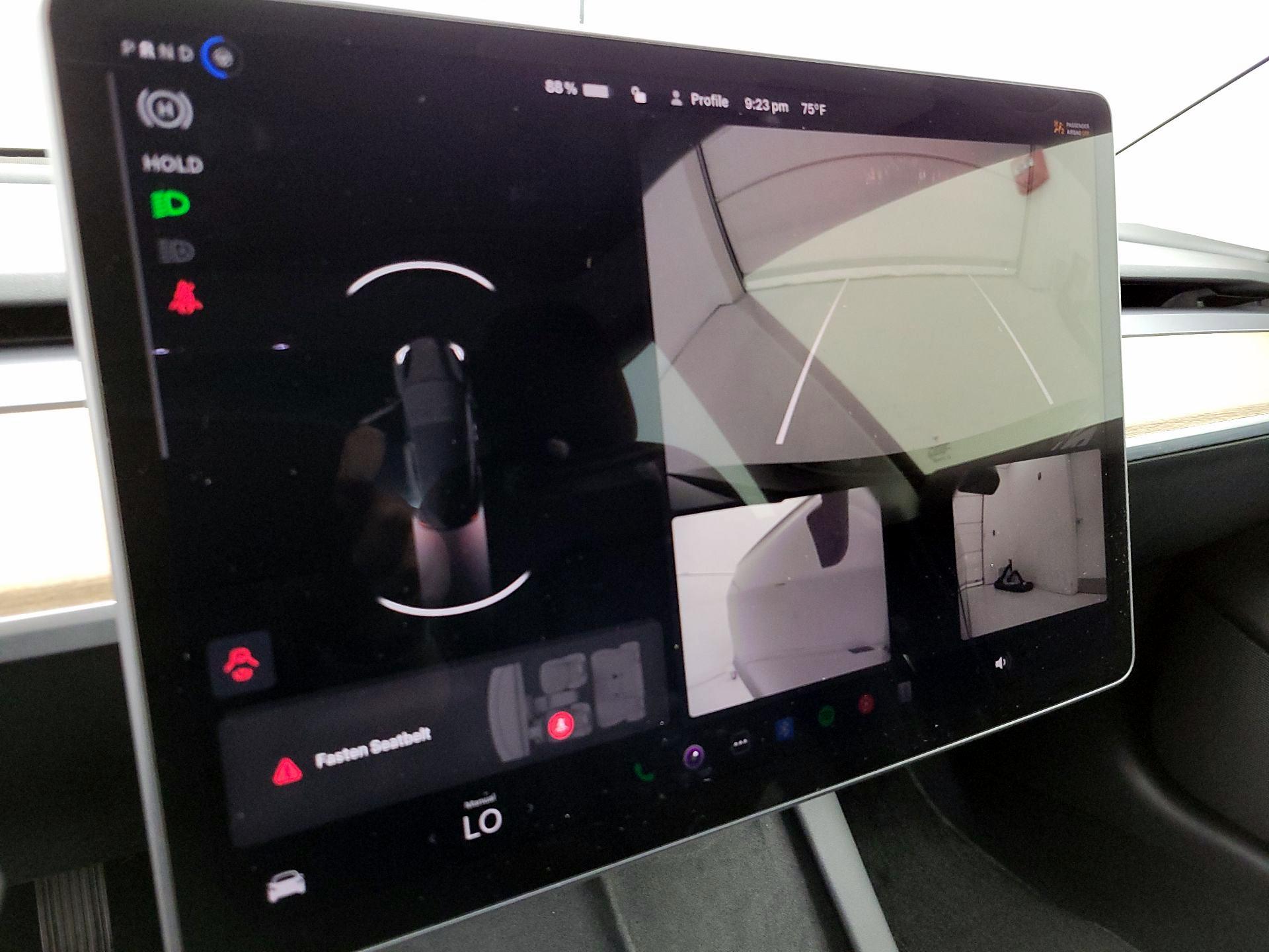 Thumbnail: 2022 Tesla Model 3 - 14