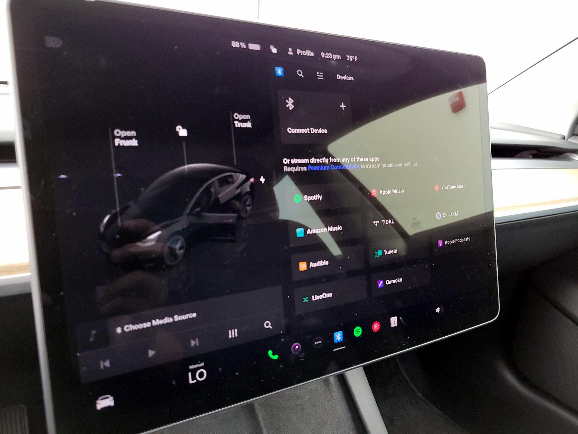 Thumbnail: 2022 Tesla Model 3 - 15