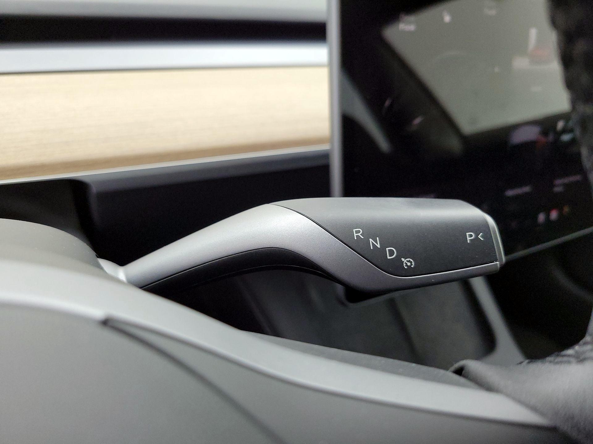 Thumbnail: 2022 Tesla Model 3 - 17