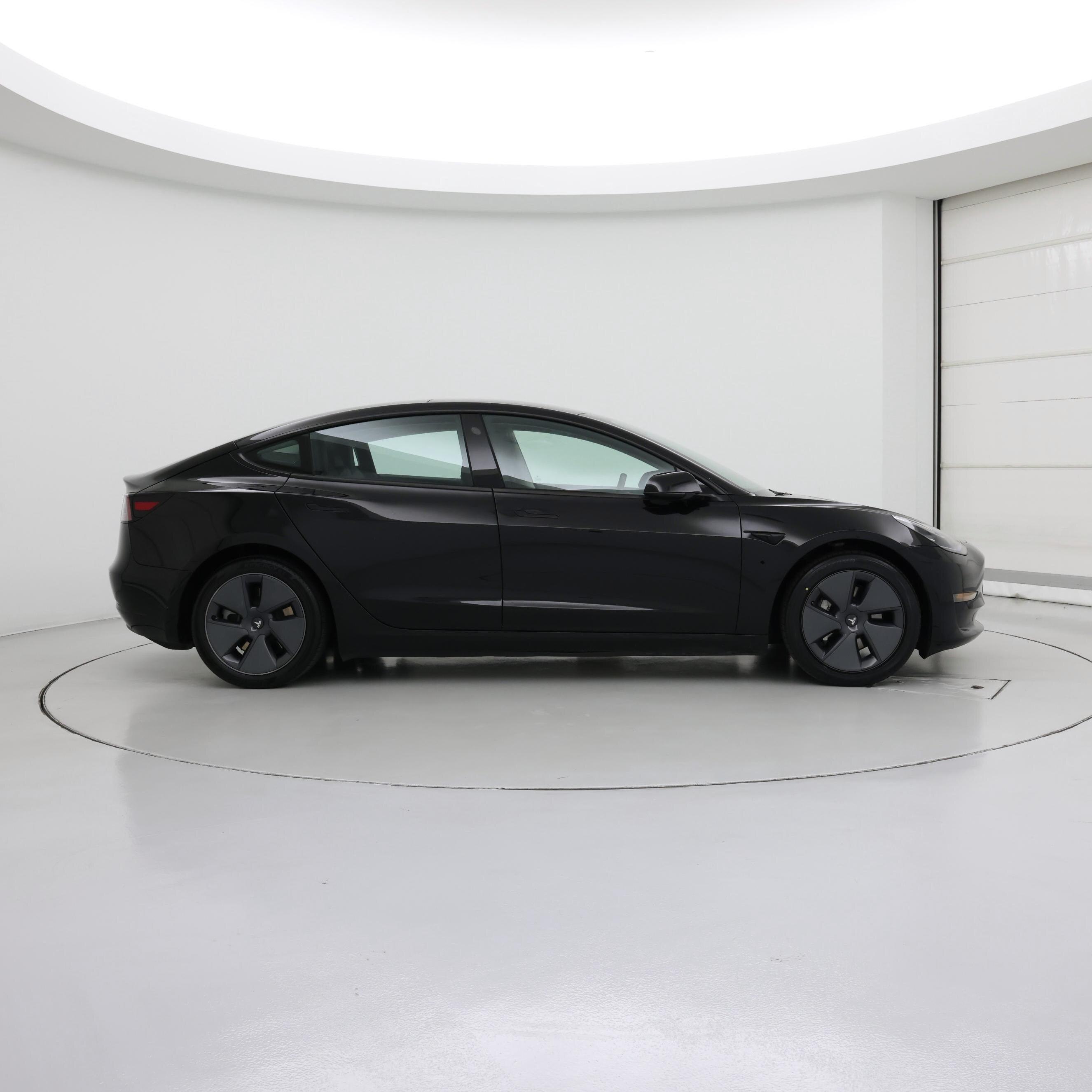 Thumbnail: 2022 Tesla Model 3 - 7