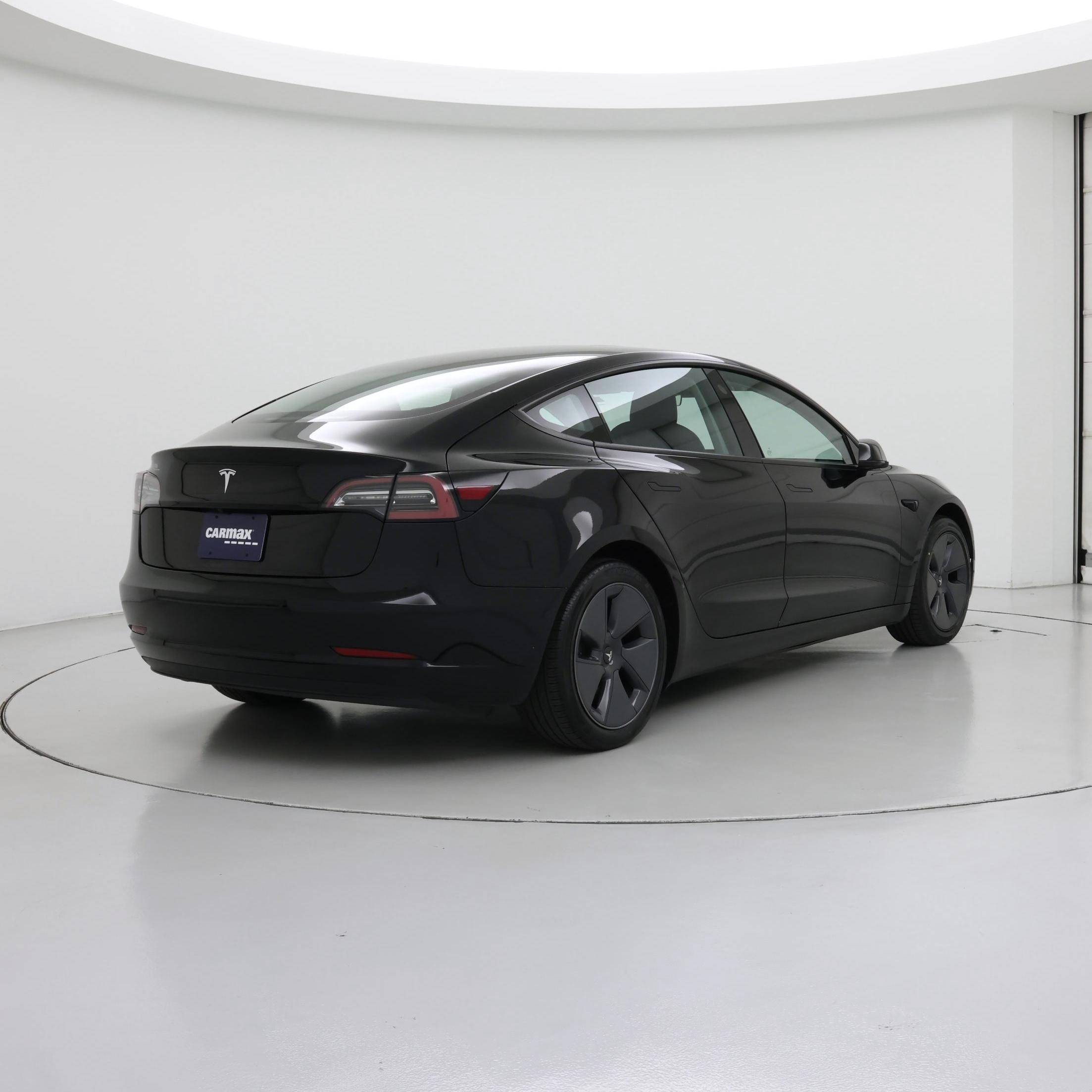Thumbnail: 2022 Tesla Model 3 - 8