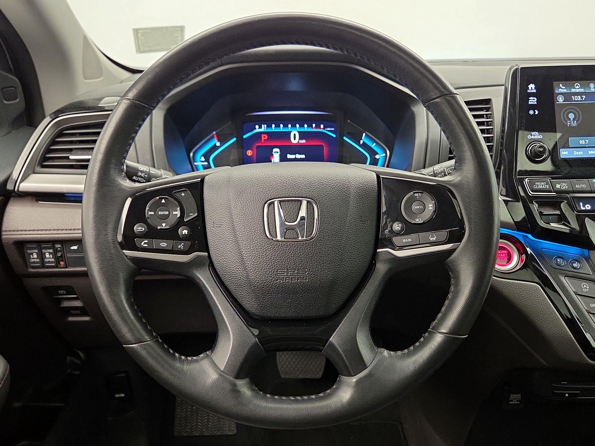 Thumbnail: 2018 Honda Odyssey - 10