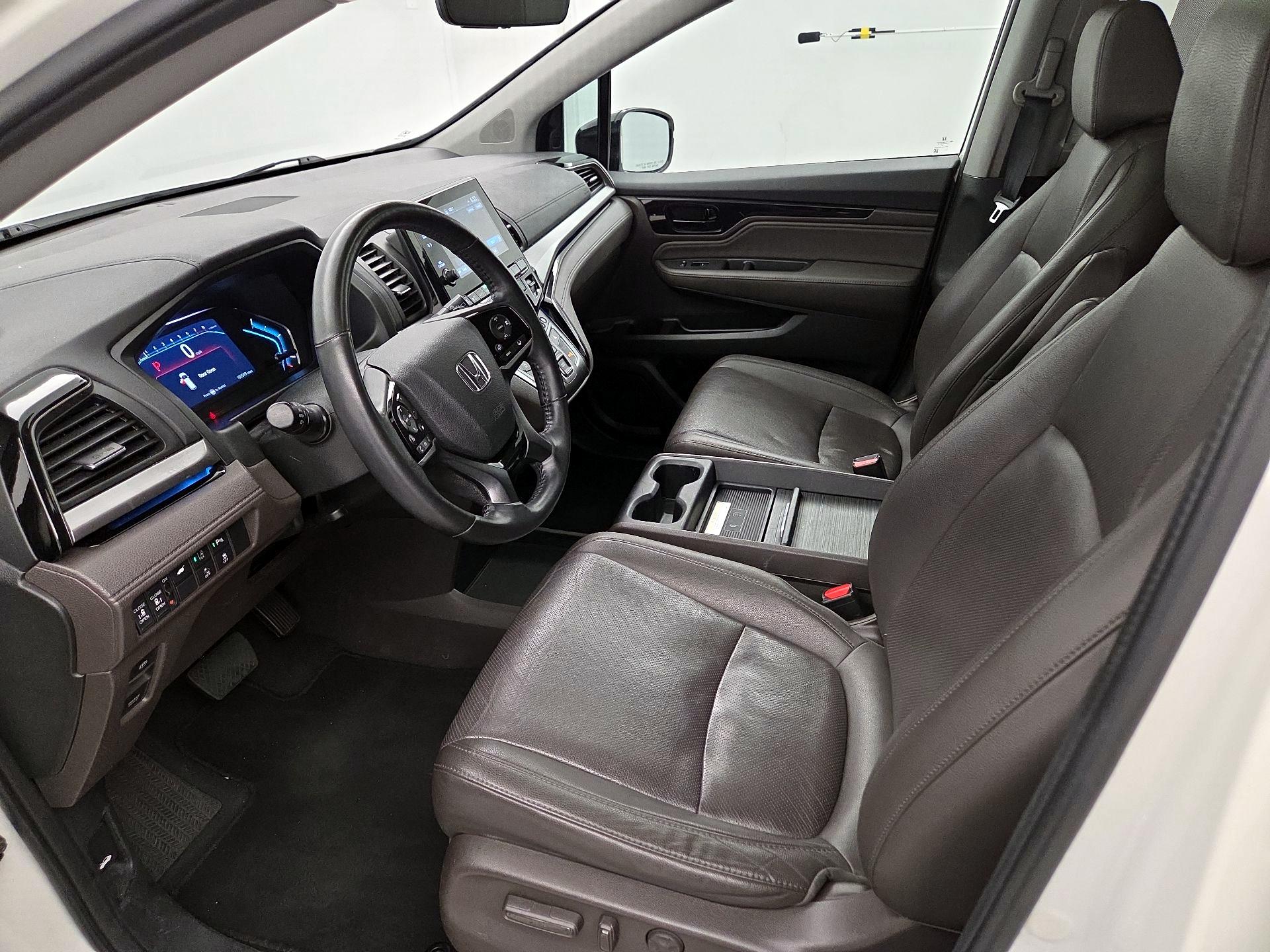 Thumbnail: 2018 Honda Odyssey - 11