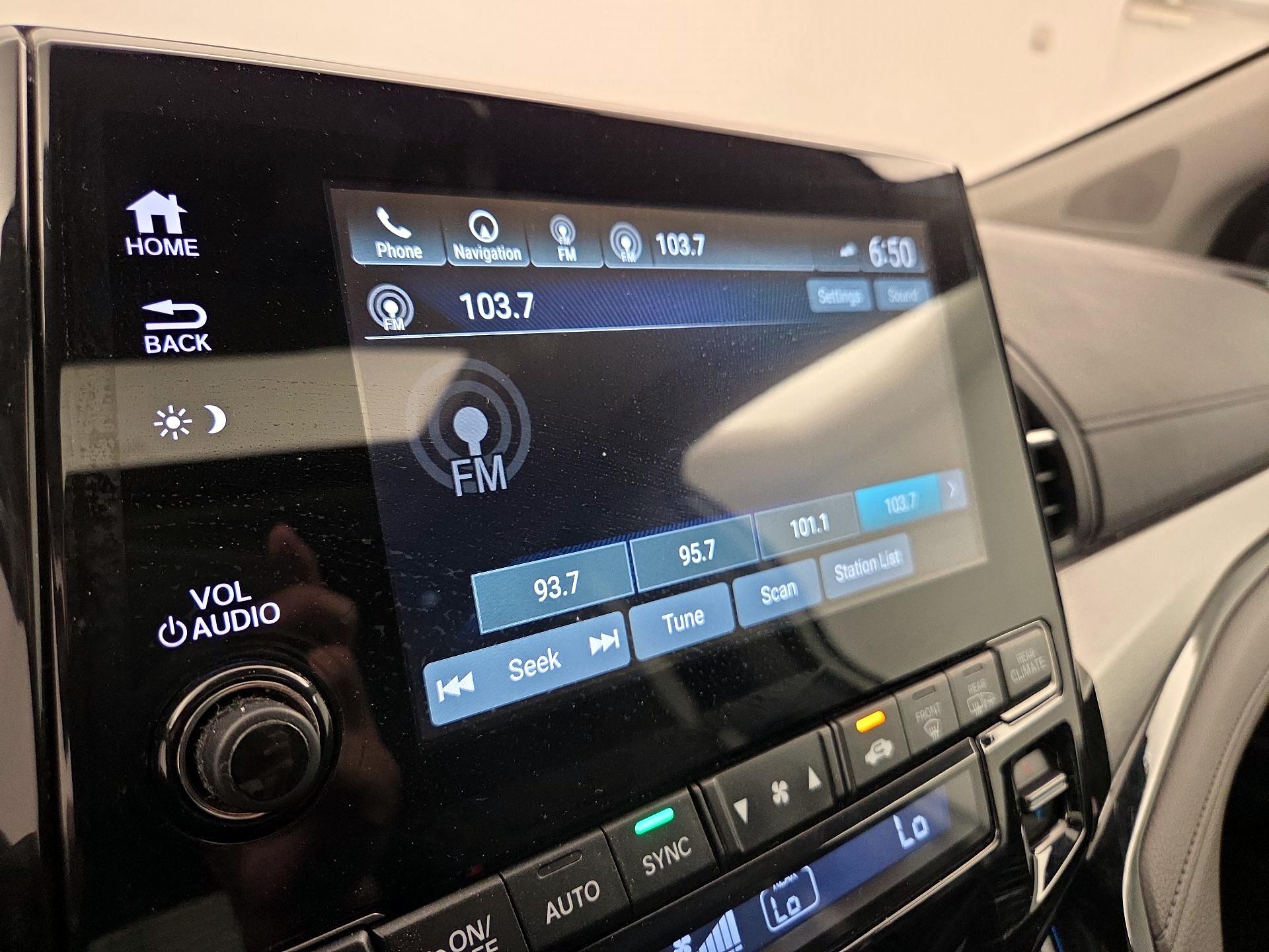 Thumbnail: 2018 Honda Odyssey - 16