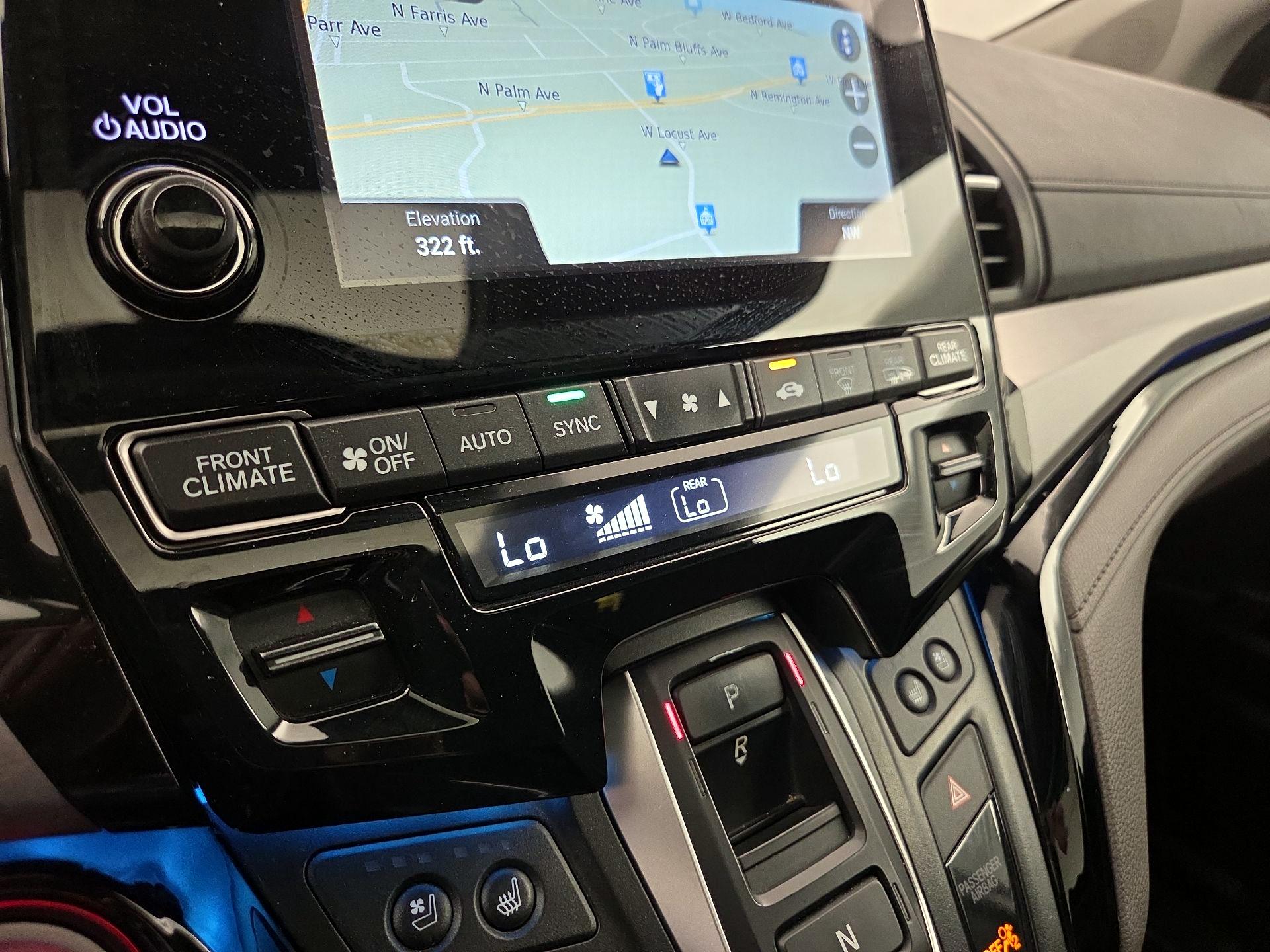 Thumbnail: 2018 Honda Odyssey - 17