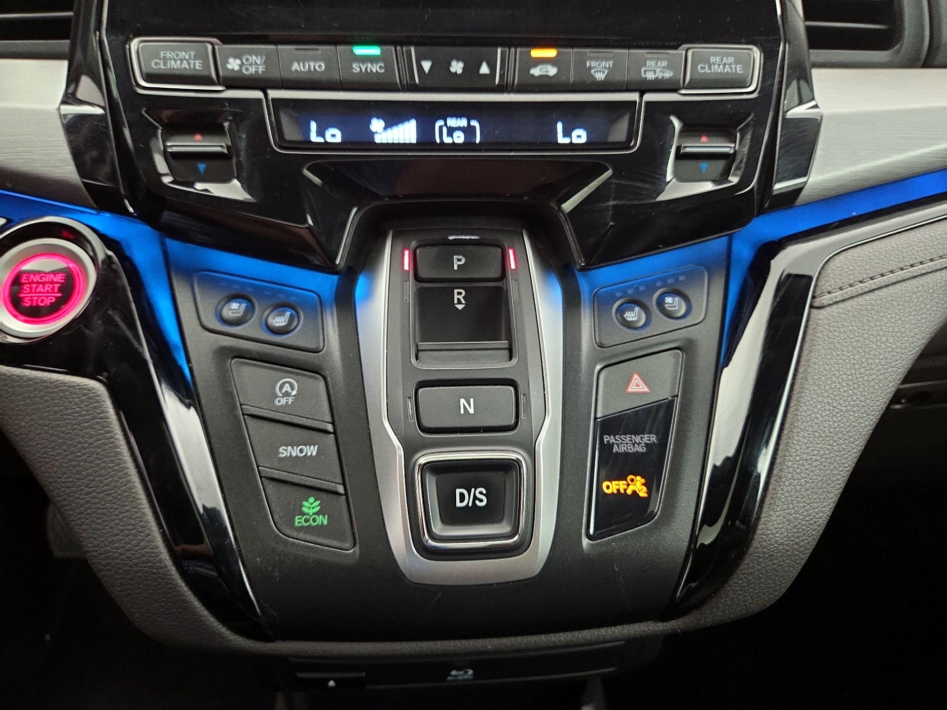Thumbnail: 2018 Honda Odyssey - 18