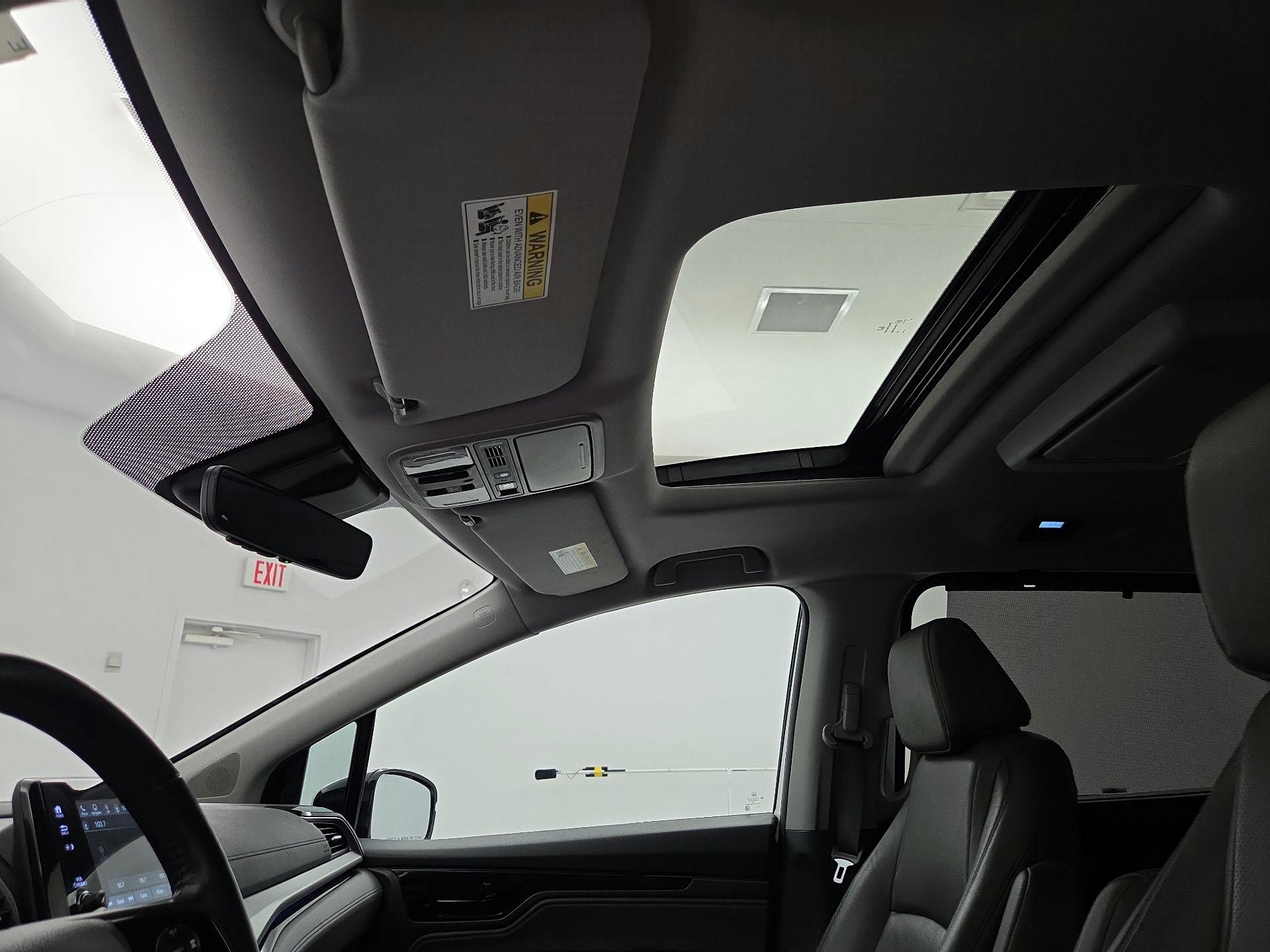 Thumbnail: 2018 Honda Odyssey - 20