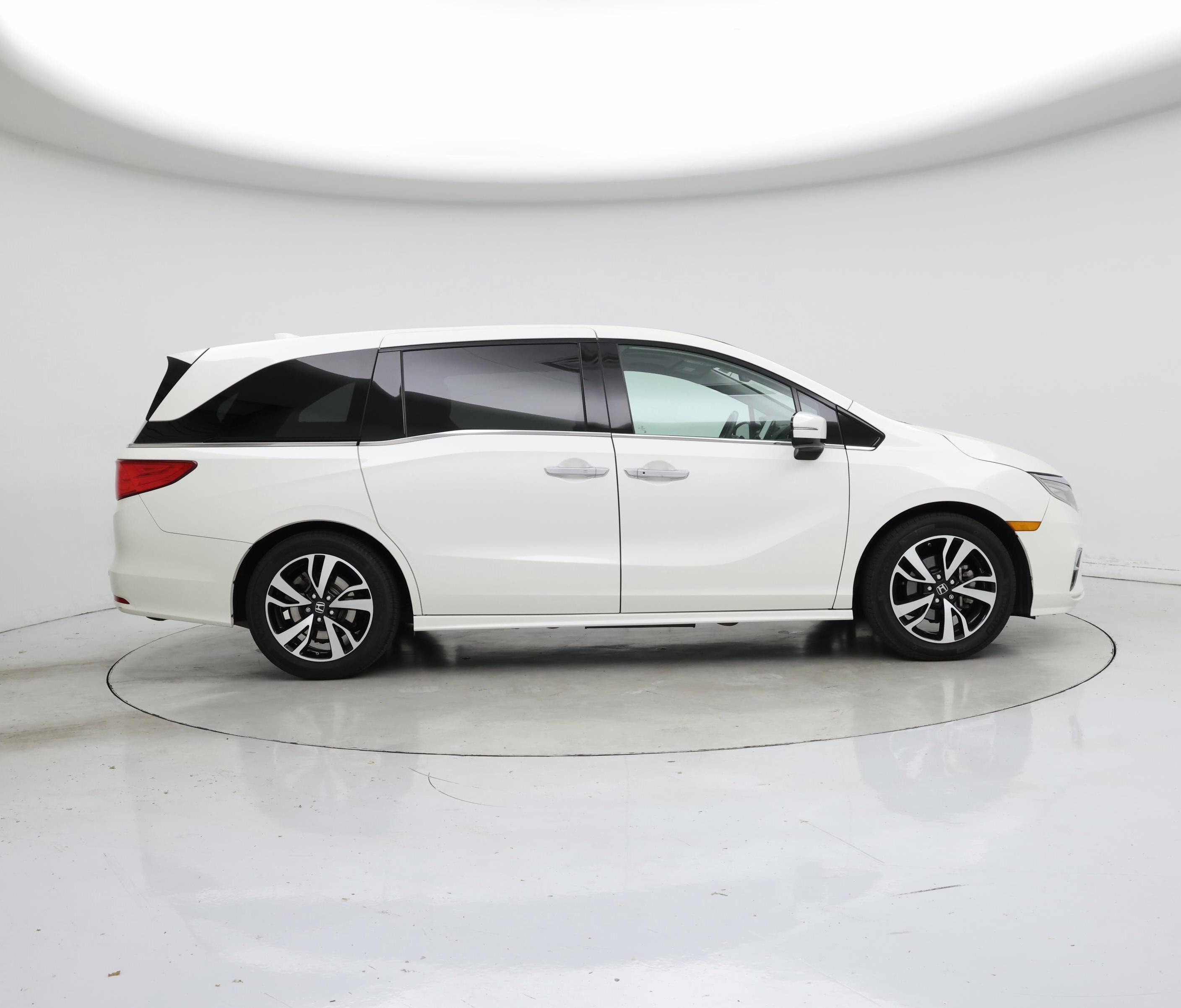 Thumbnail: 2018 Honda Odyssey - 7