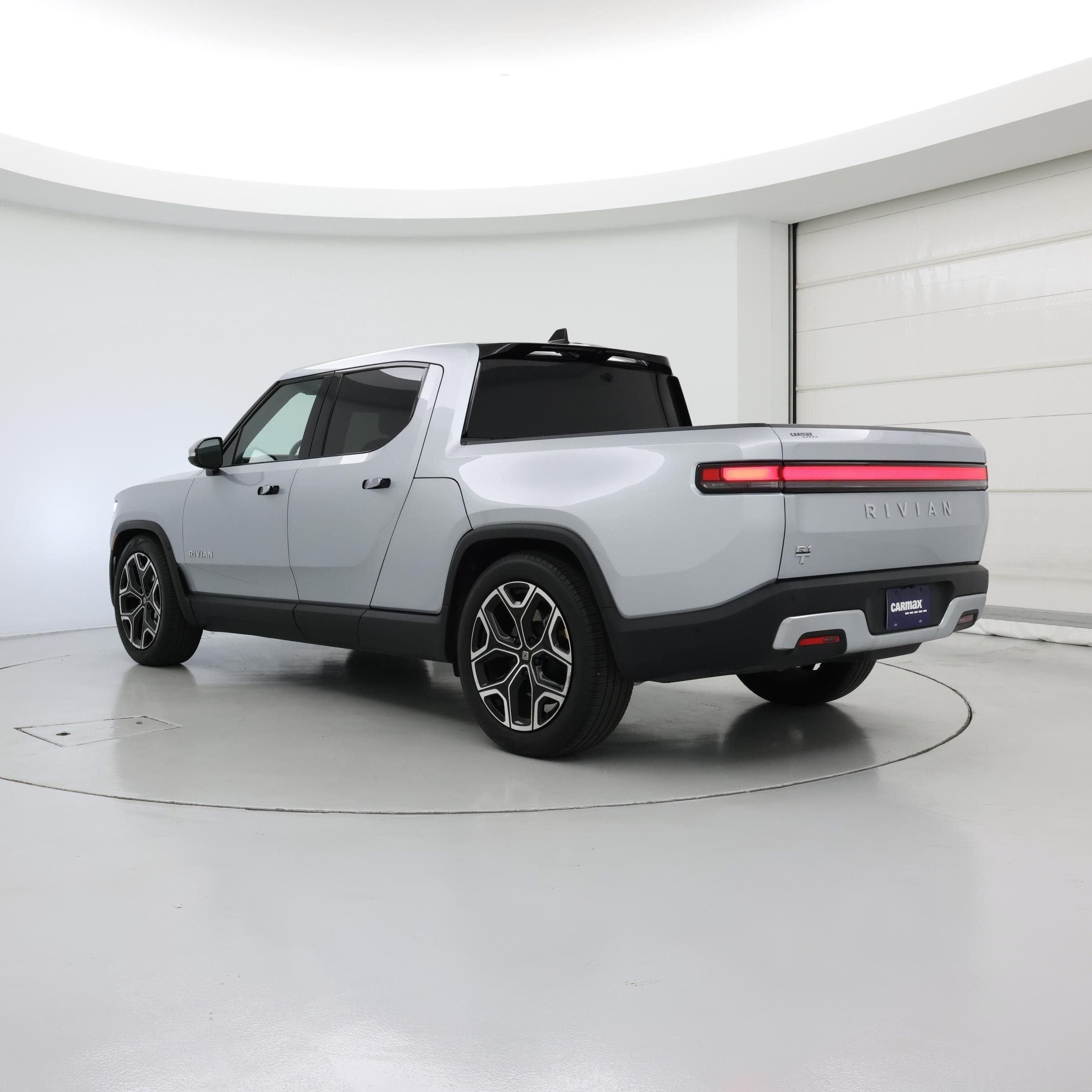 Thumbnail: 2023 Rivian R1T - 2