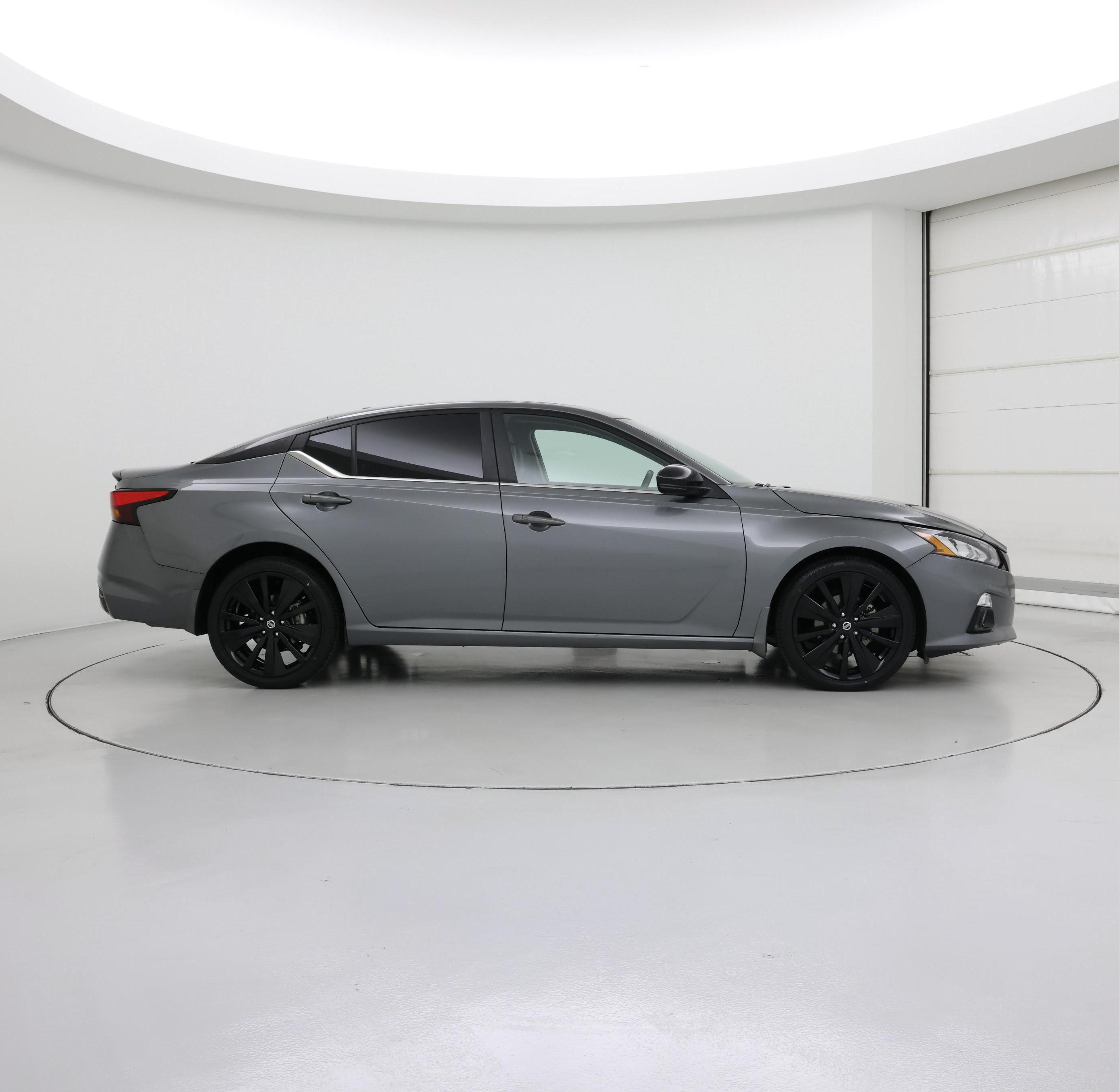 Thumbnail: 2022 Nissan Altima - 7