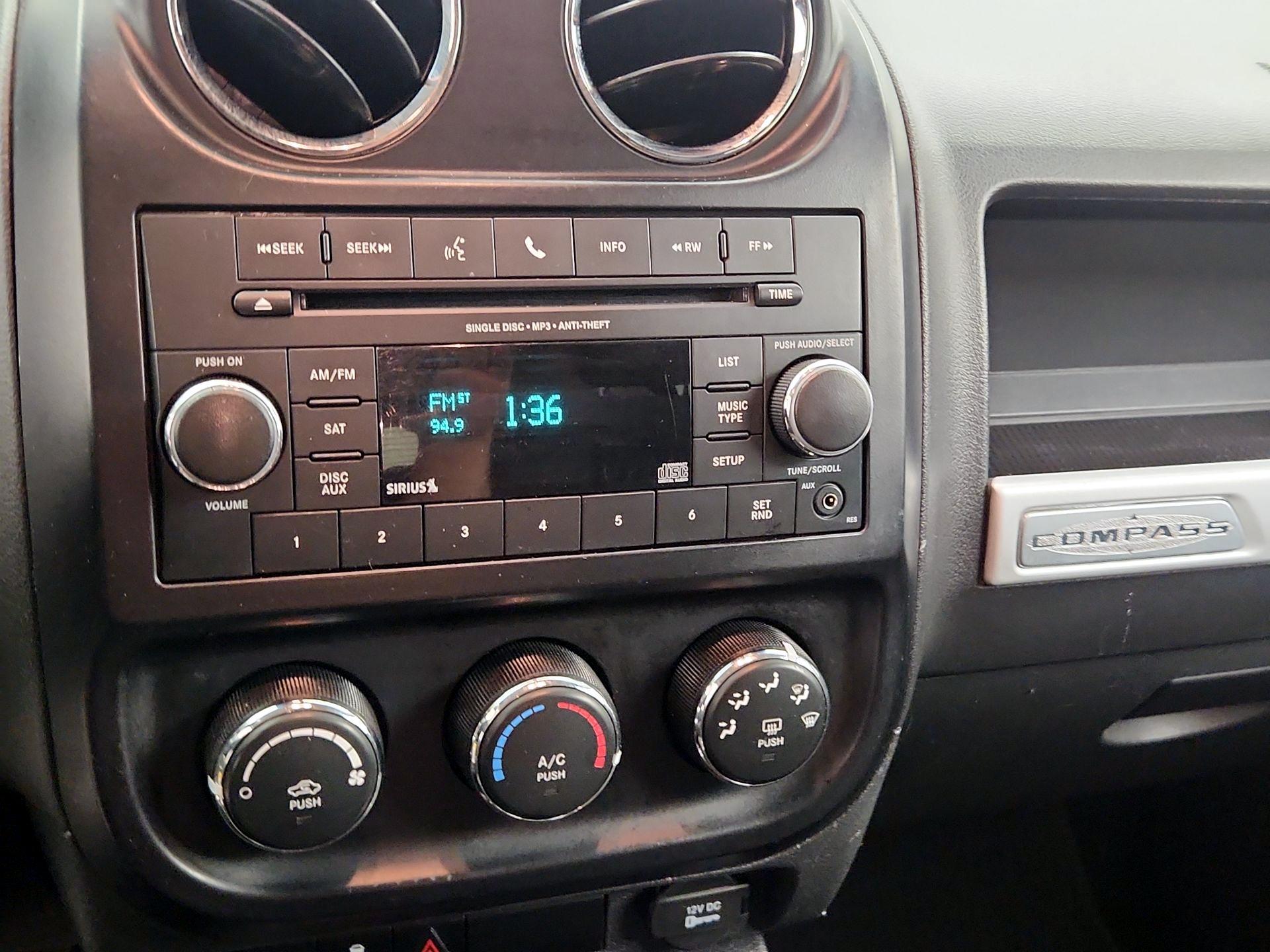 Thumbnail: 2017 Jeep Compass - 13