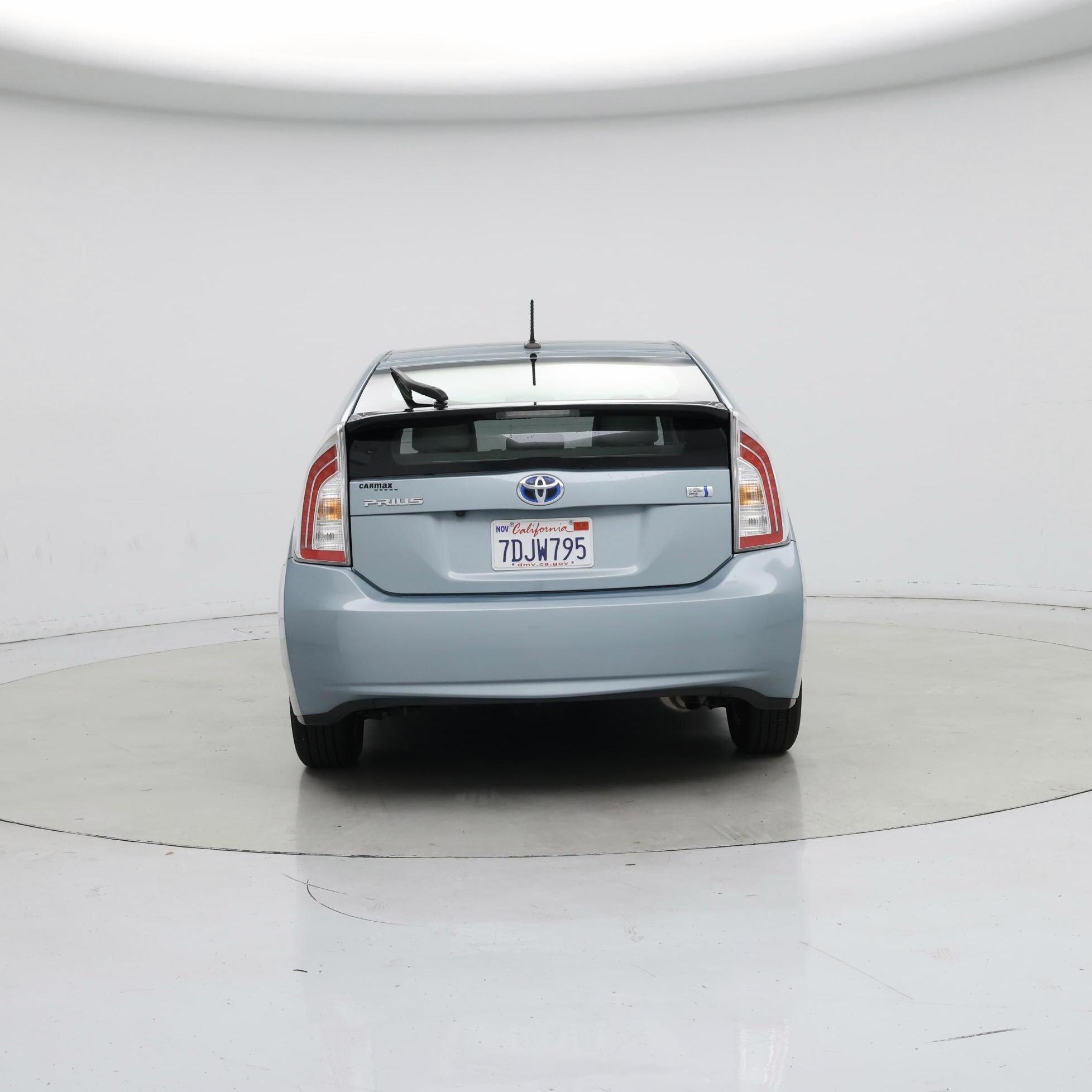 Thumbnail: 2014 Toyota Prius - 6
