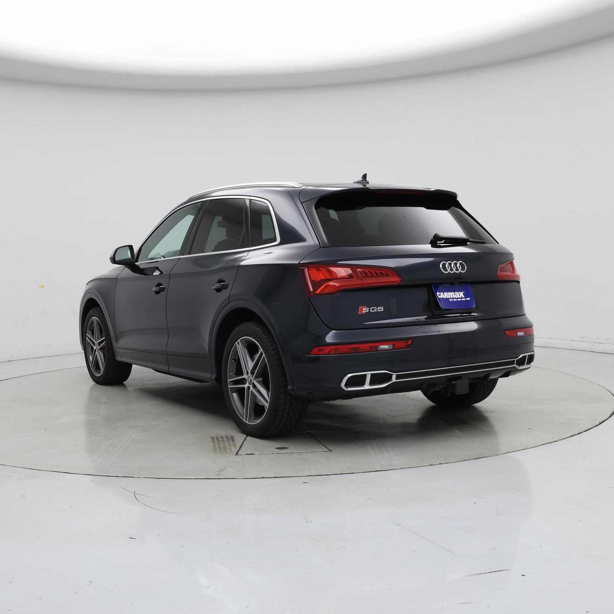 Thumbnail: 2019 Audi SQ5 - 2